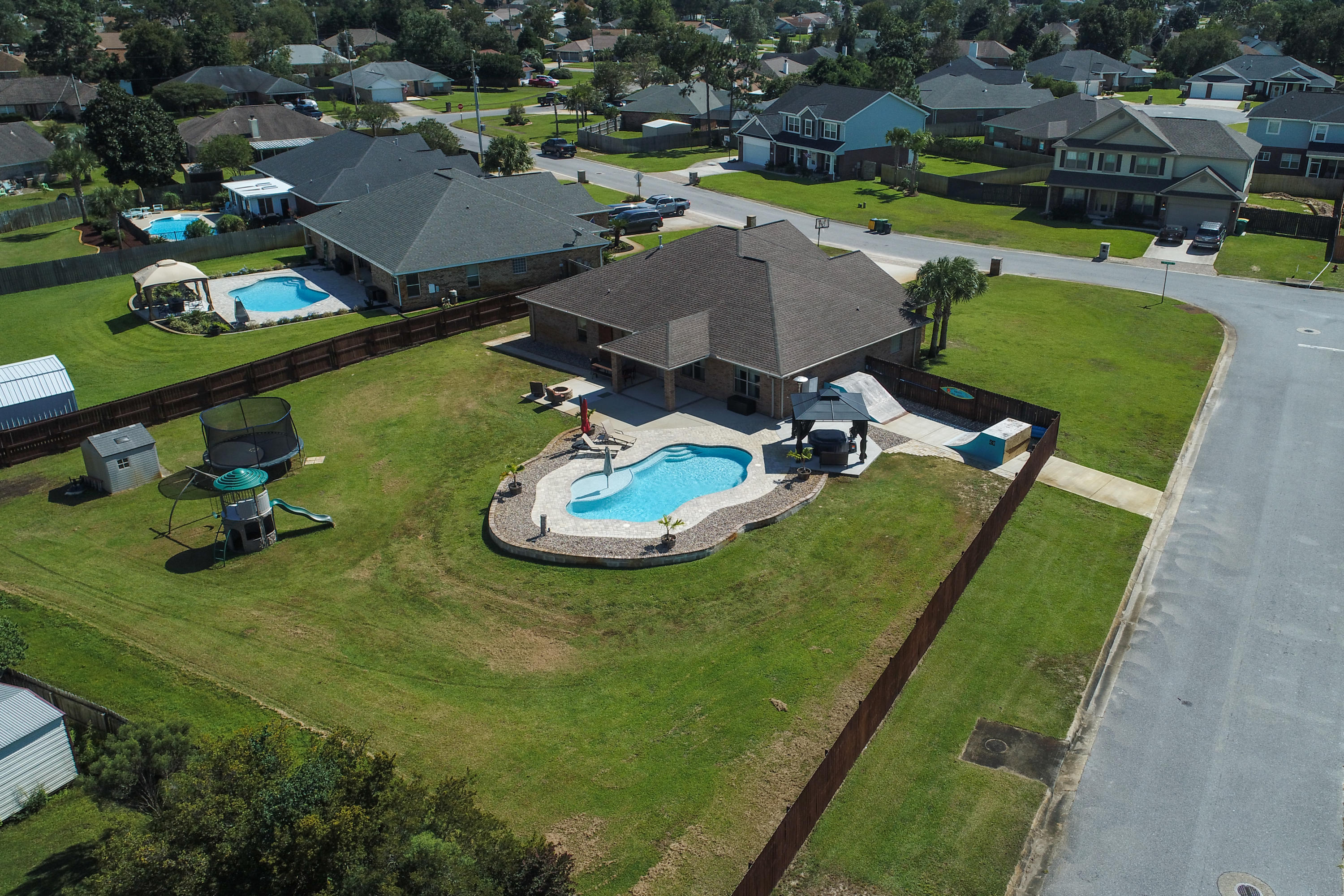 THE MEADOWS - Residential