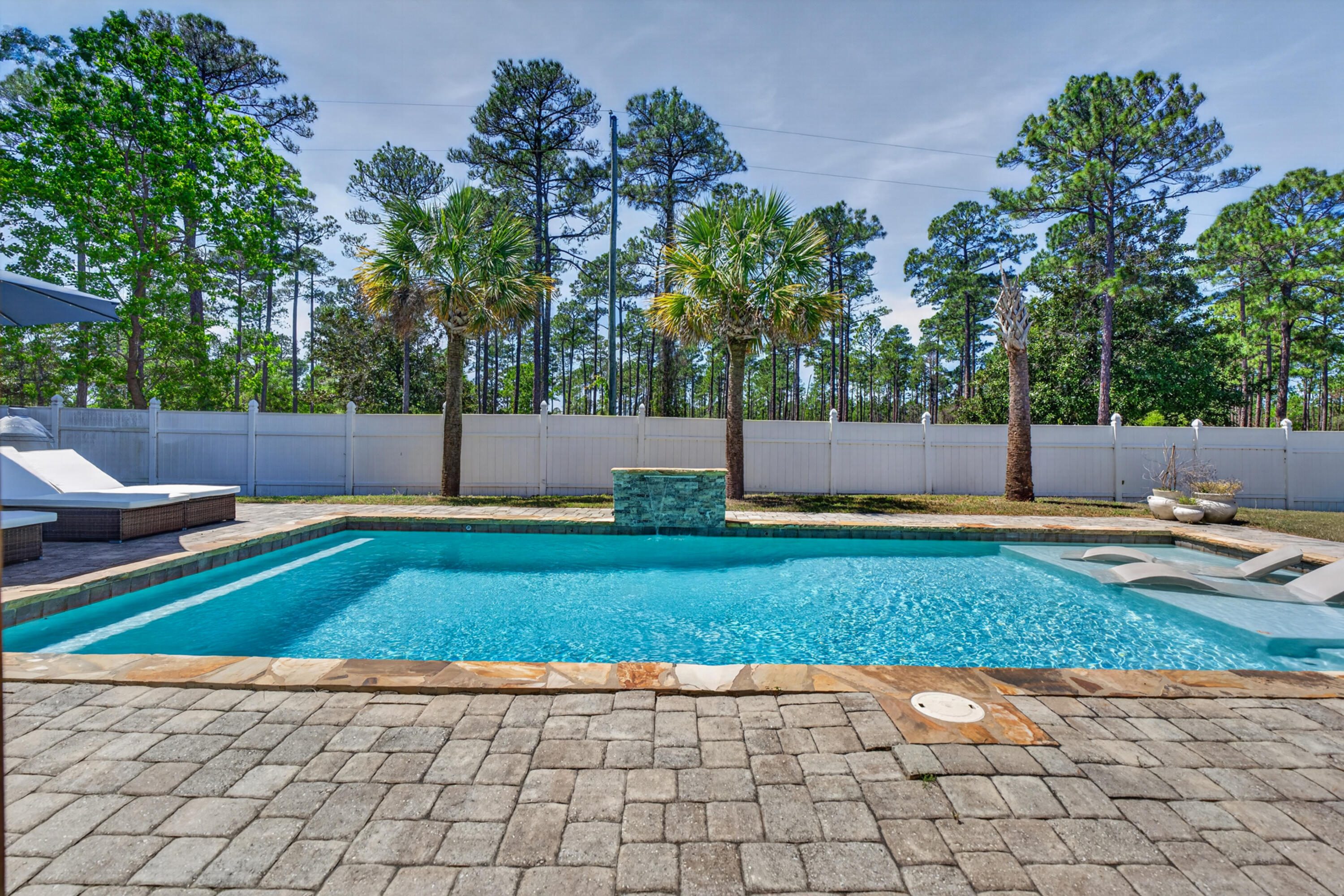 CANO ESTATES - Residential