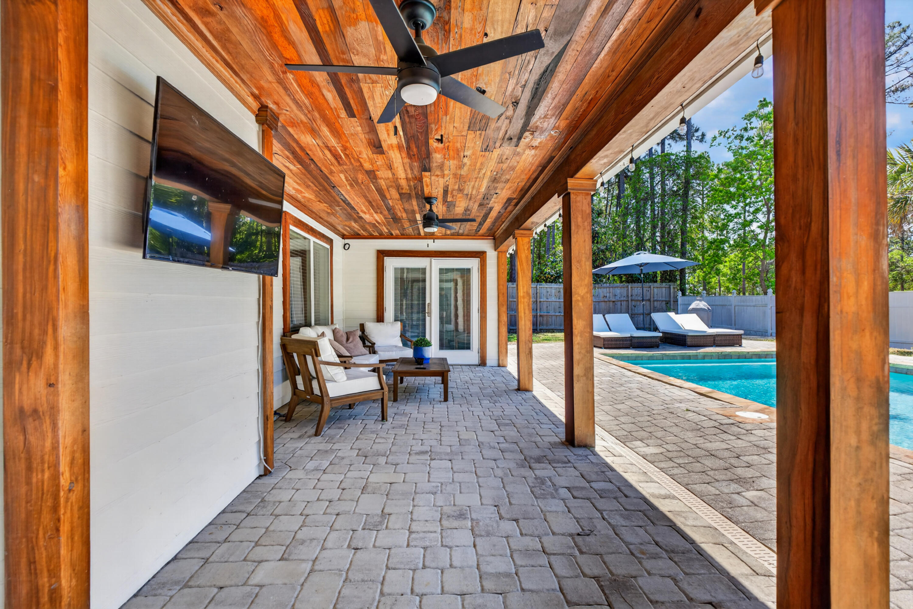 CANO ESTATES - Residential