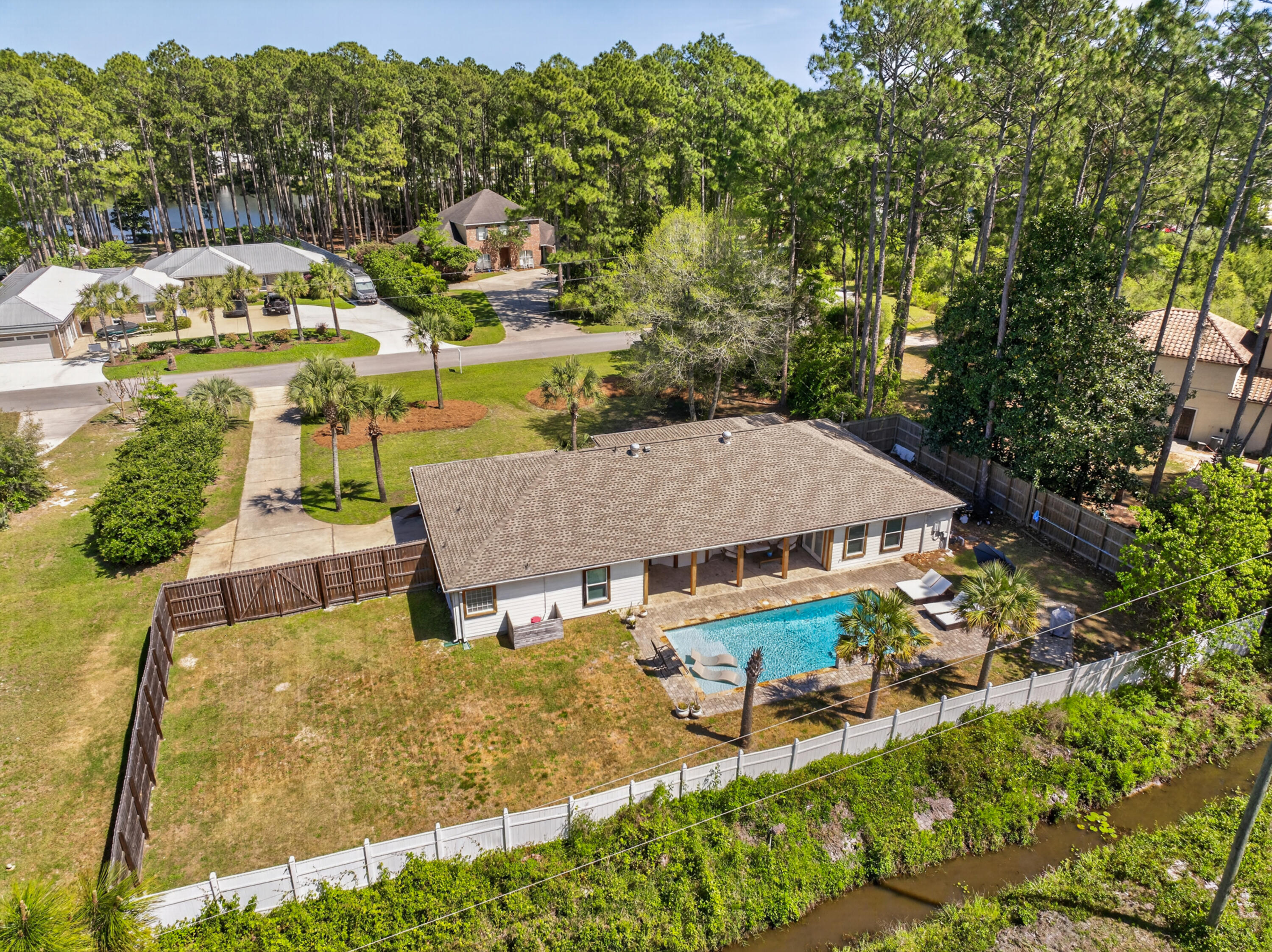 CANO ESTATES - Residential