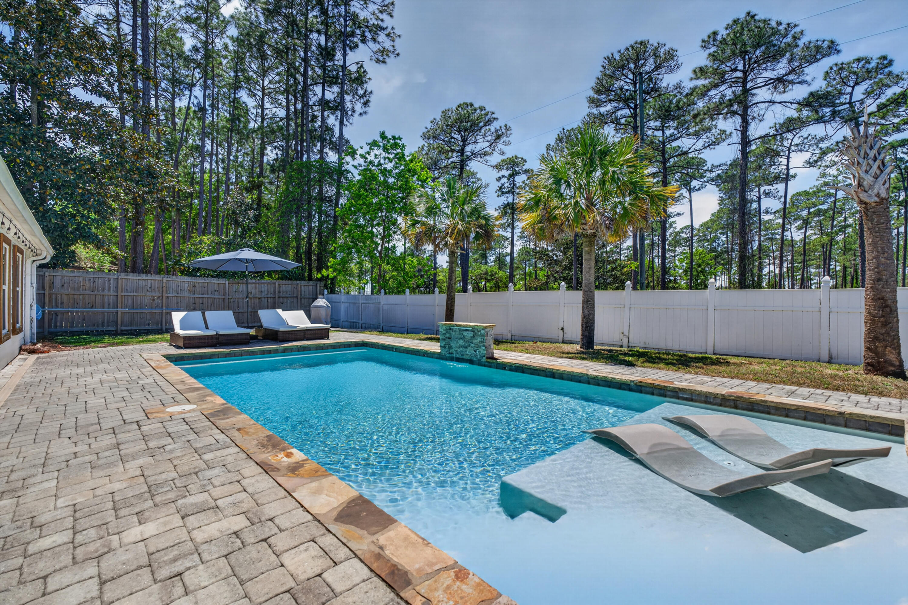 CANO ESTATES - Residential