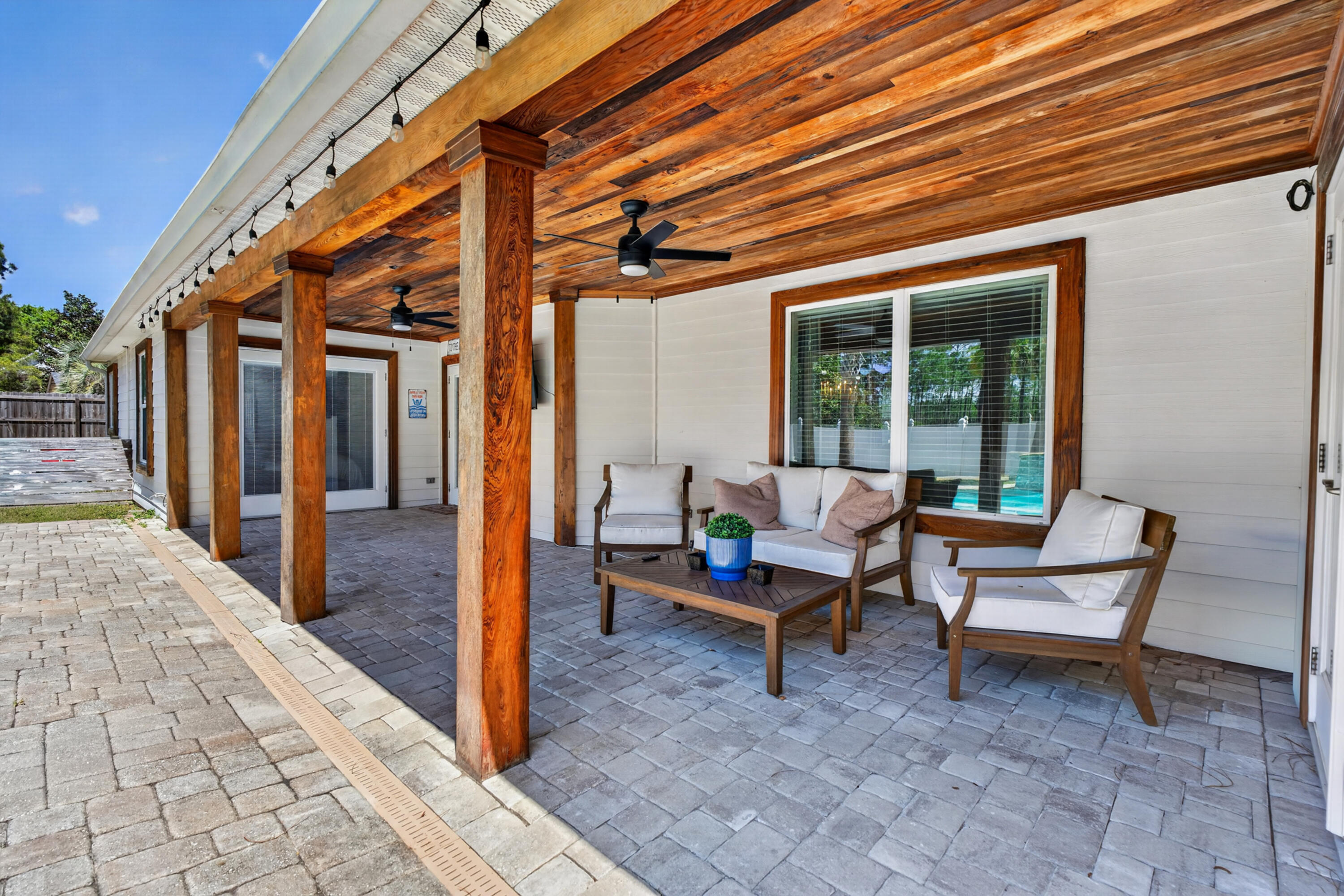 CANO ESTATES - Residential