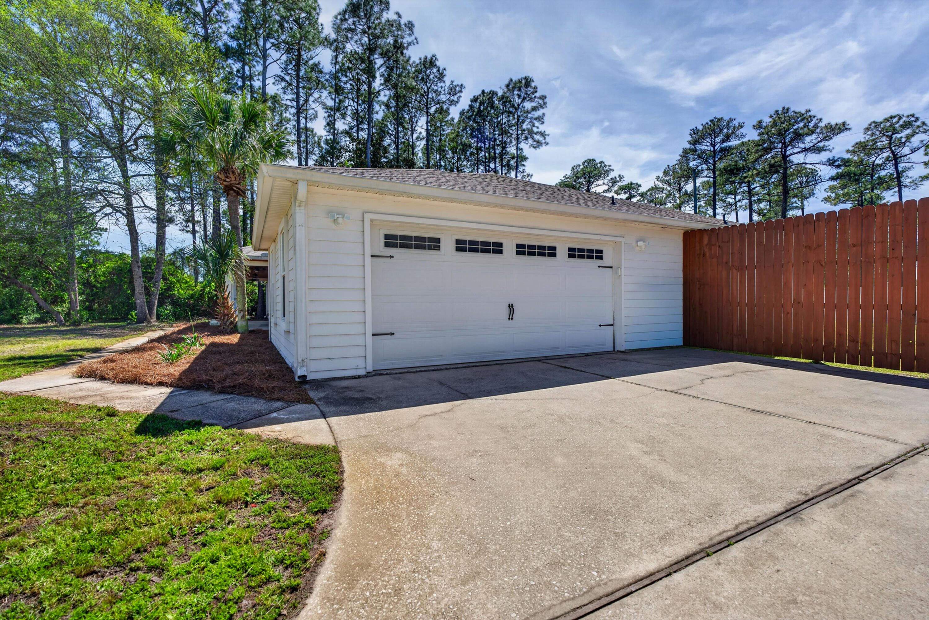 CANO ESTATES - Residential