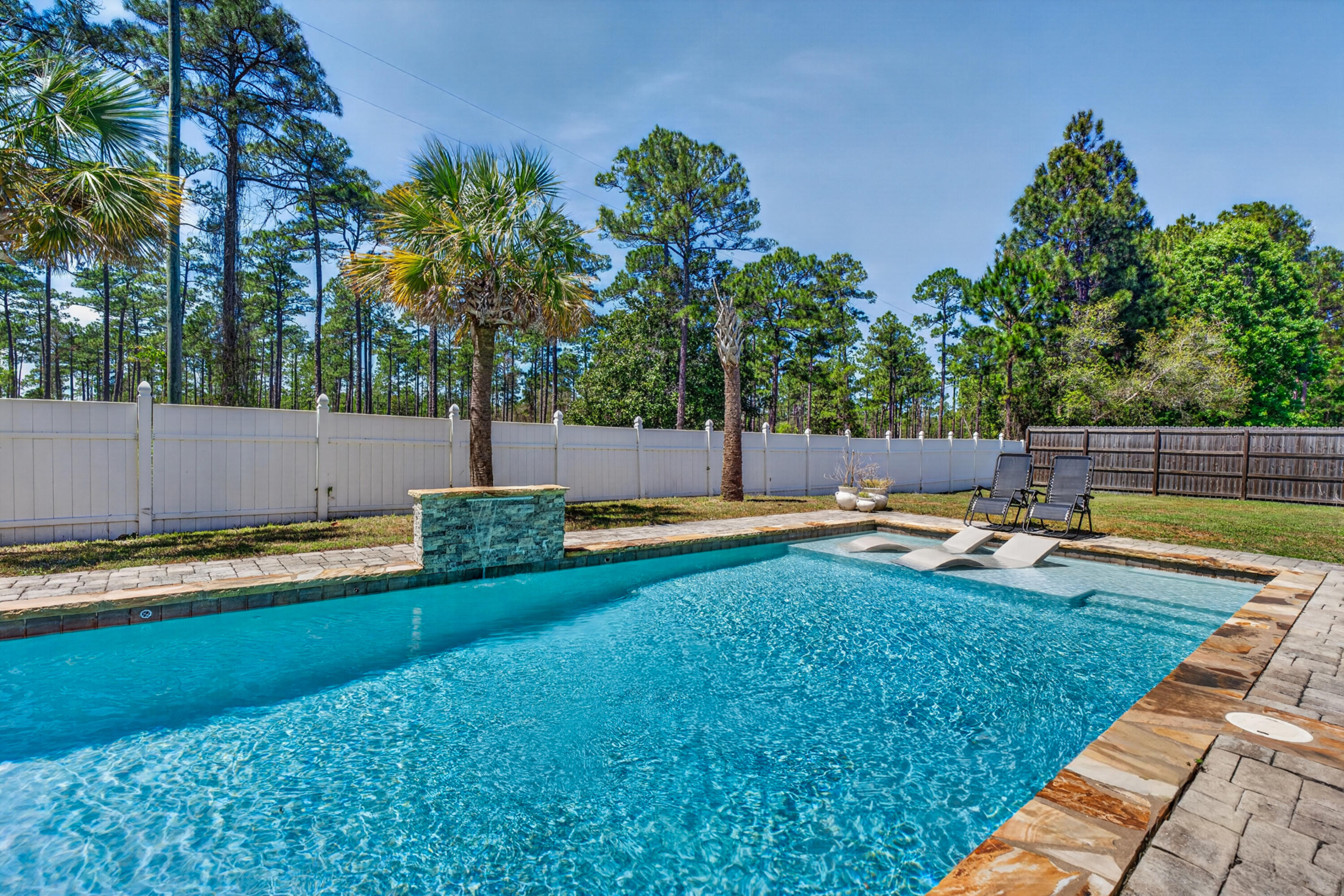 CANO ESTATES - Residential