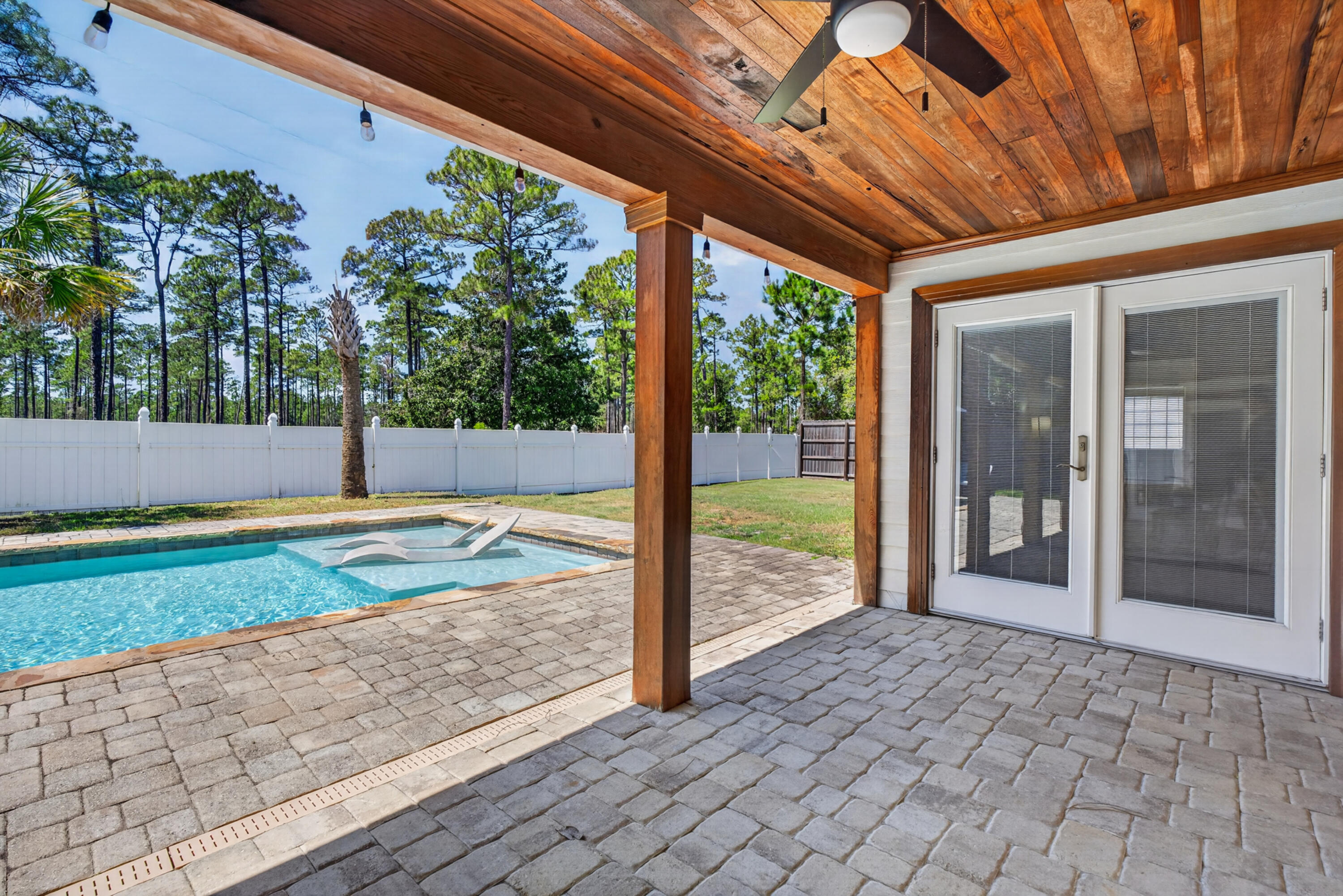 CANO ESTATES - Residential