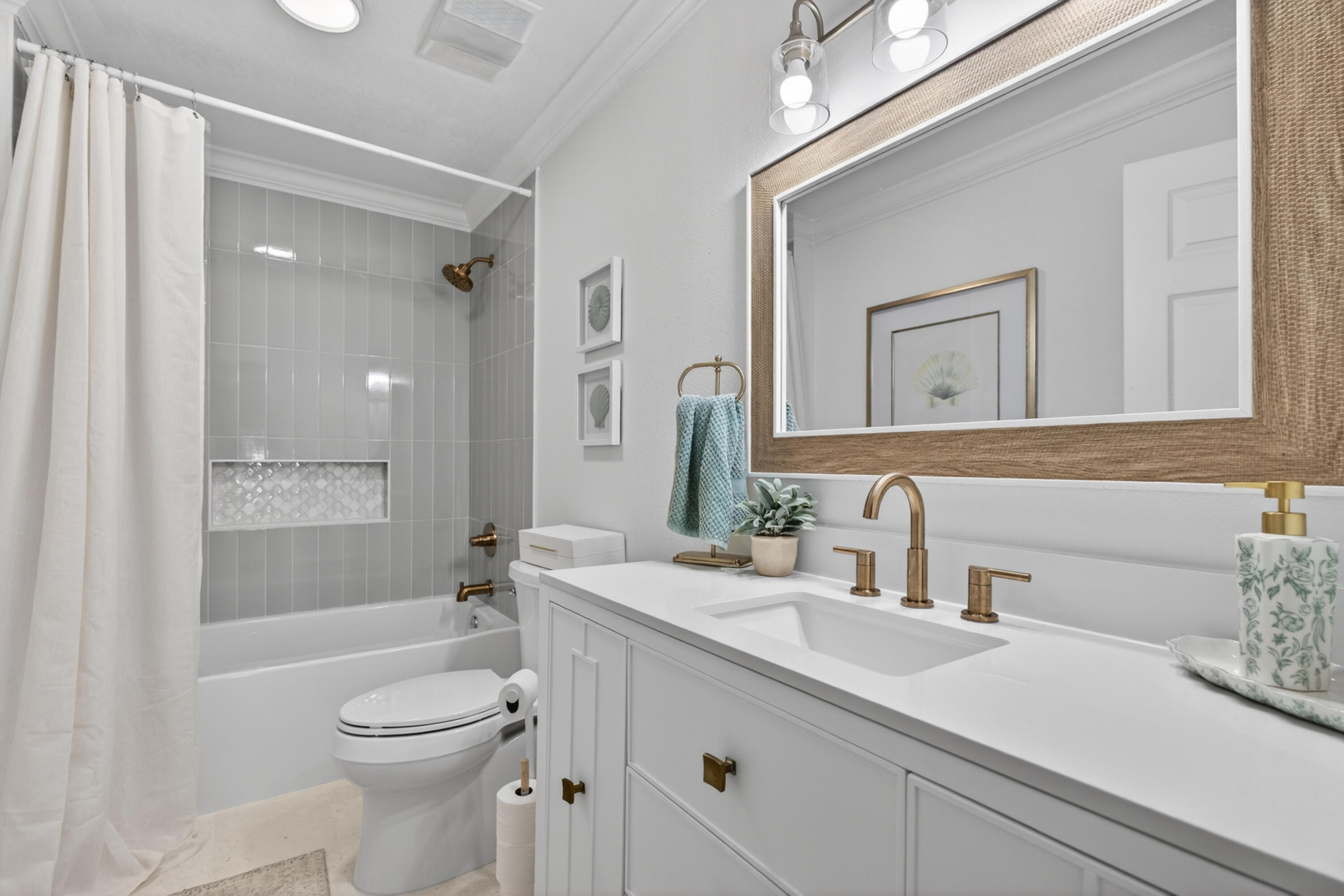 CANO ESTATES - Residential