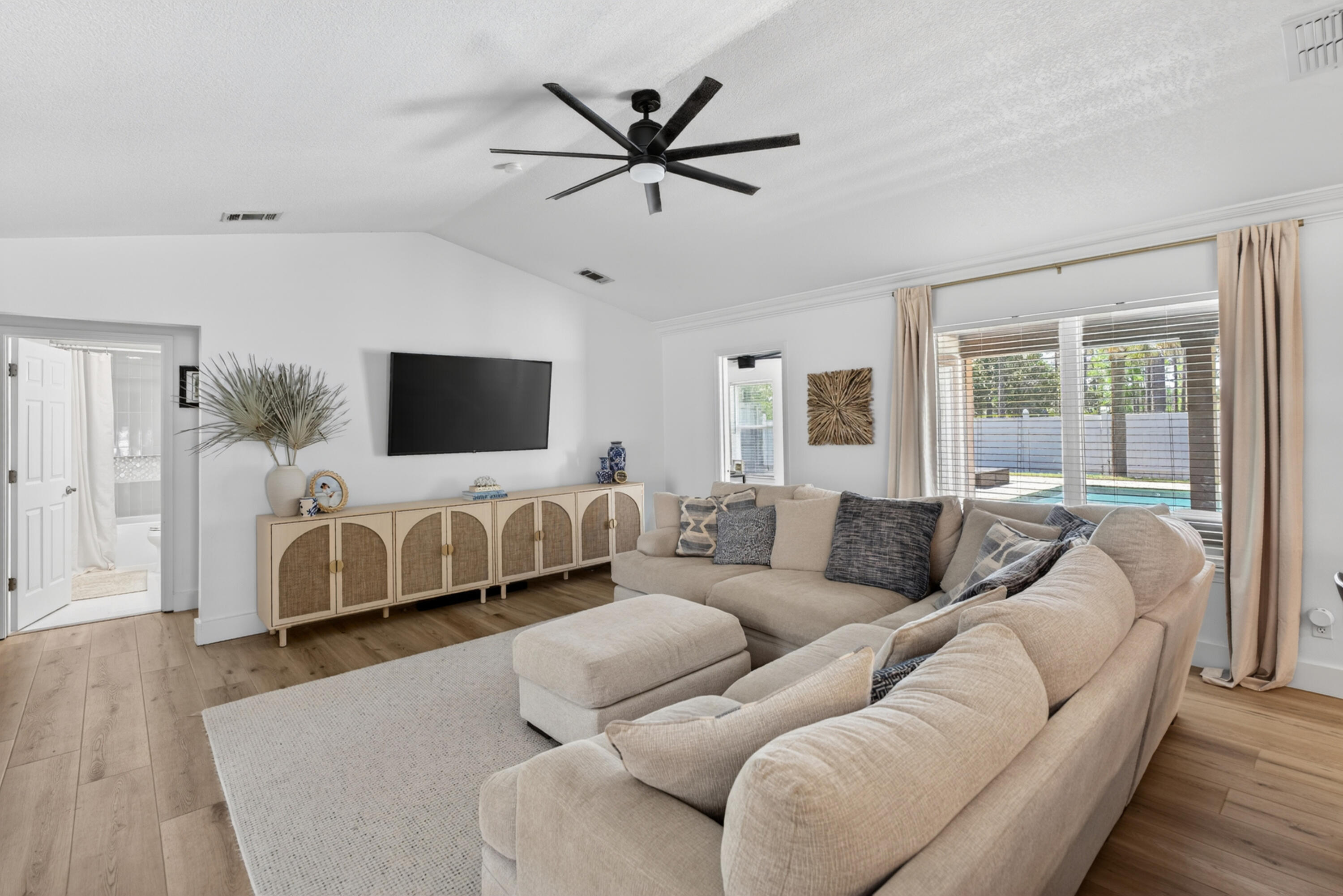 CANO ESTATES - Residential