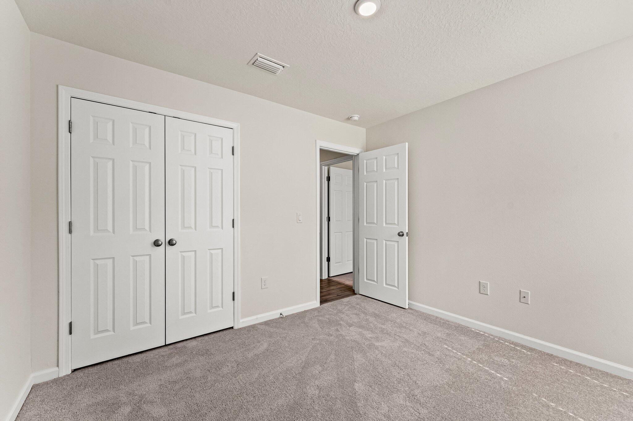 RIVERWALK PH I - Residential Lease