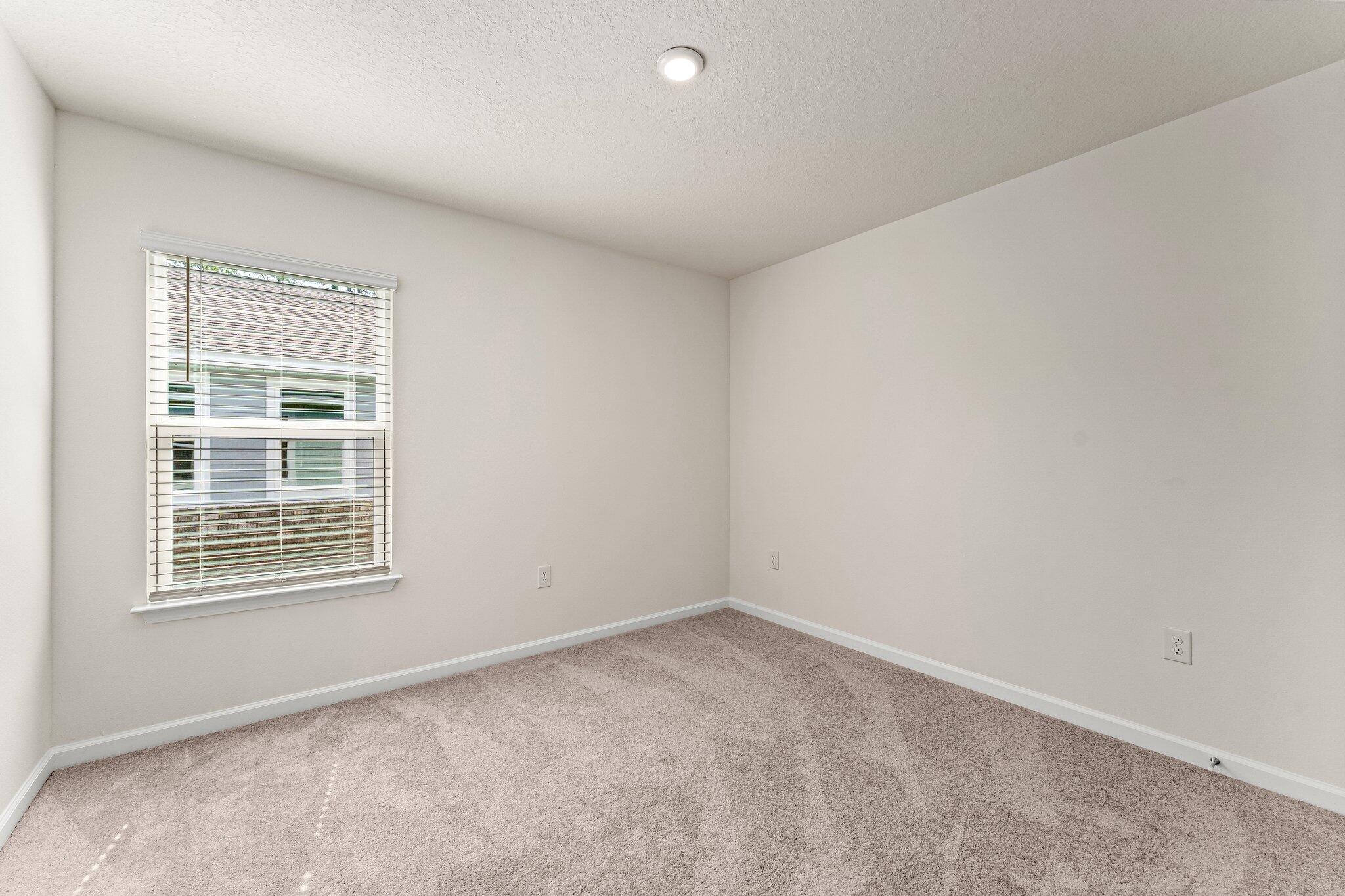 RIVERWALK PH I - Residential Lease