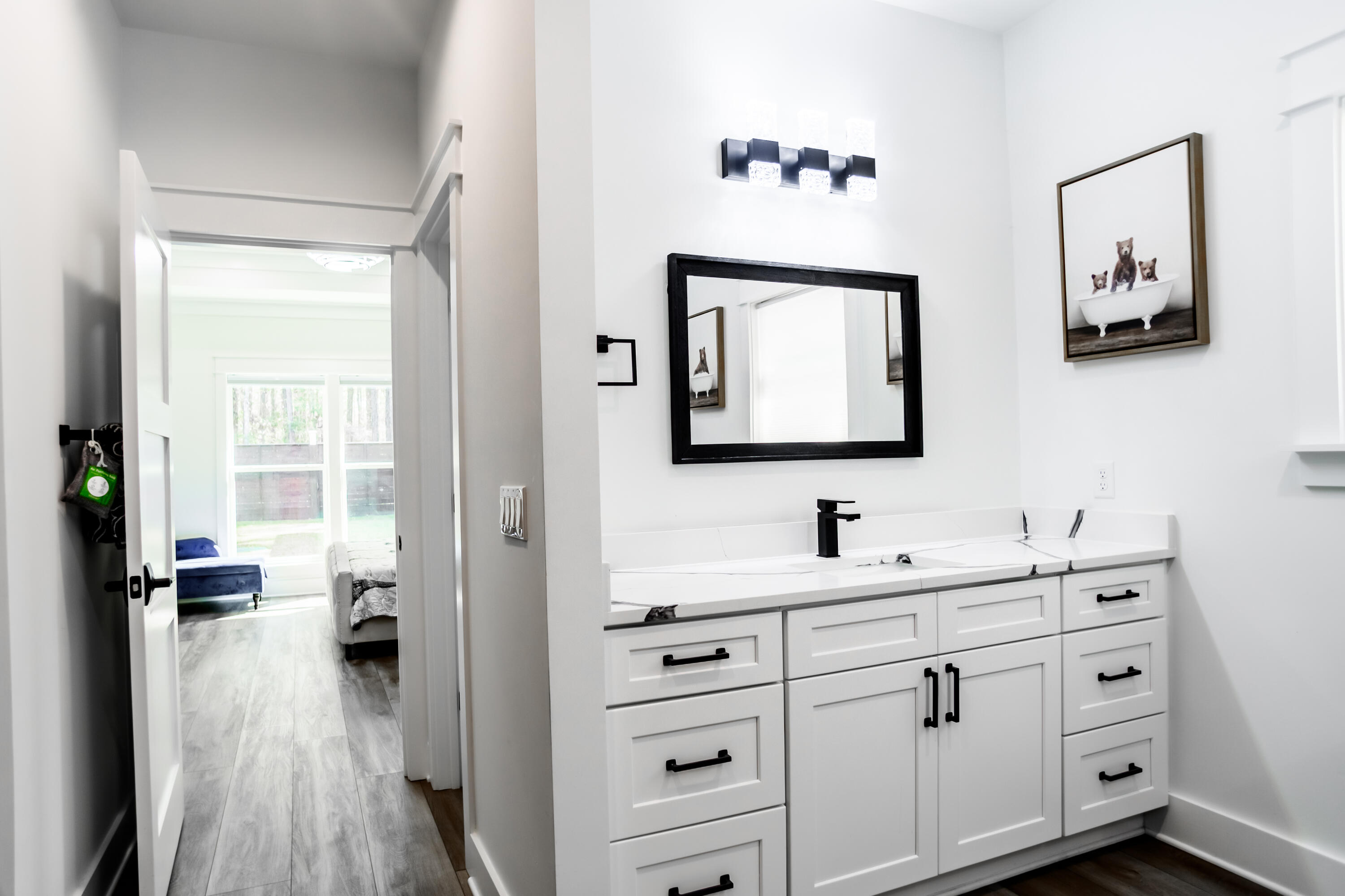 EMERALD SHORES - Residential