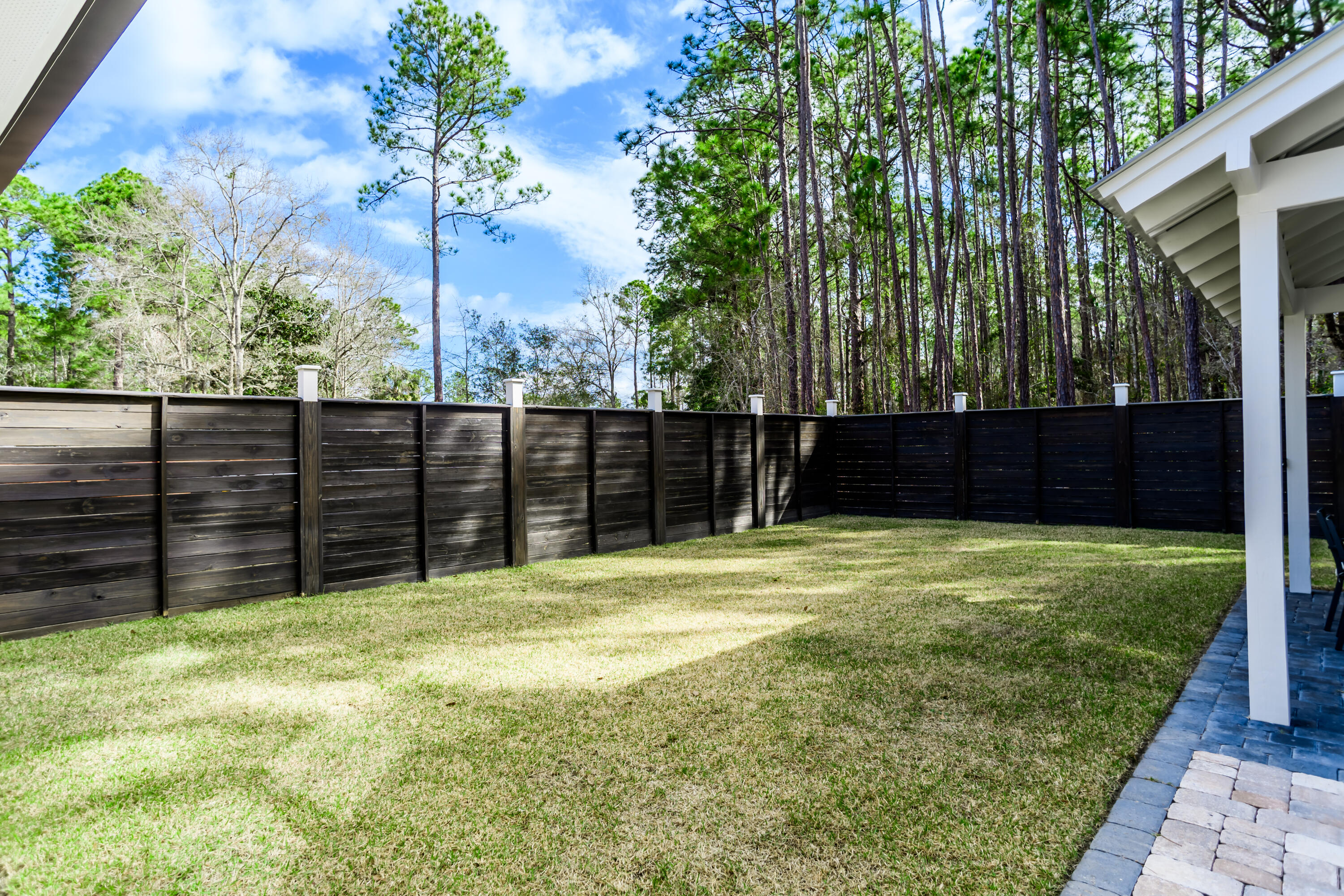 EMERALD SHORES - Residential