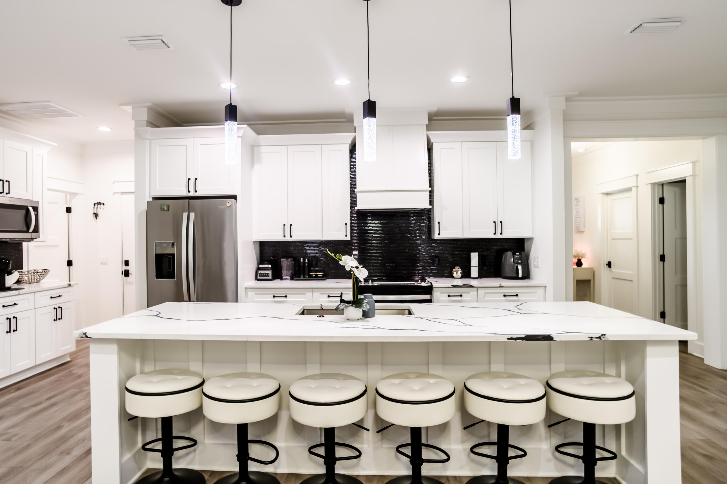 EMERALD SHORES - Residential