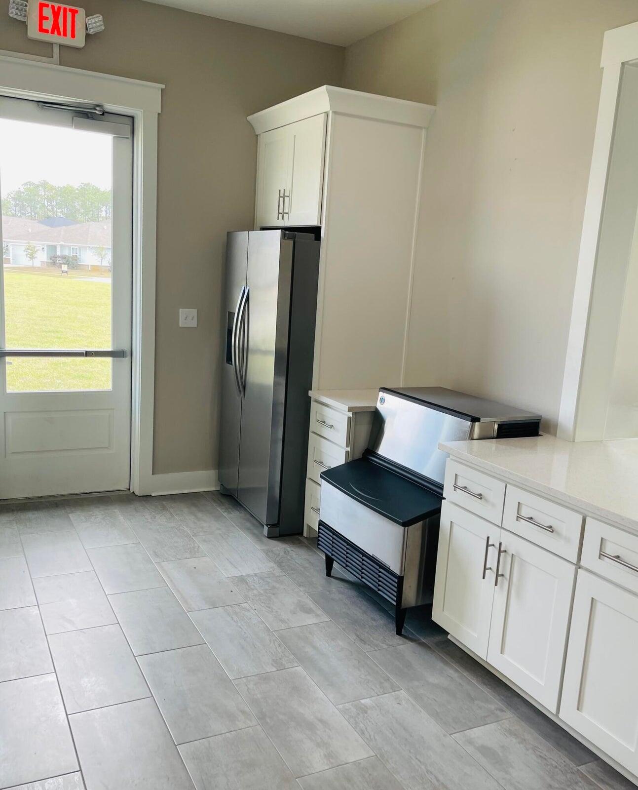 RIVERWALK PH I - Residential Lease