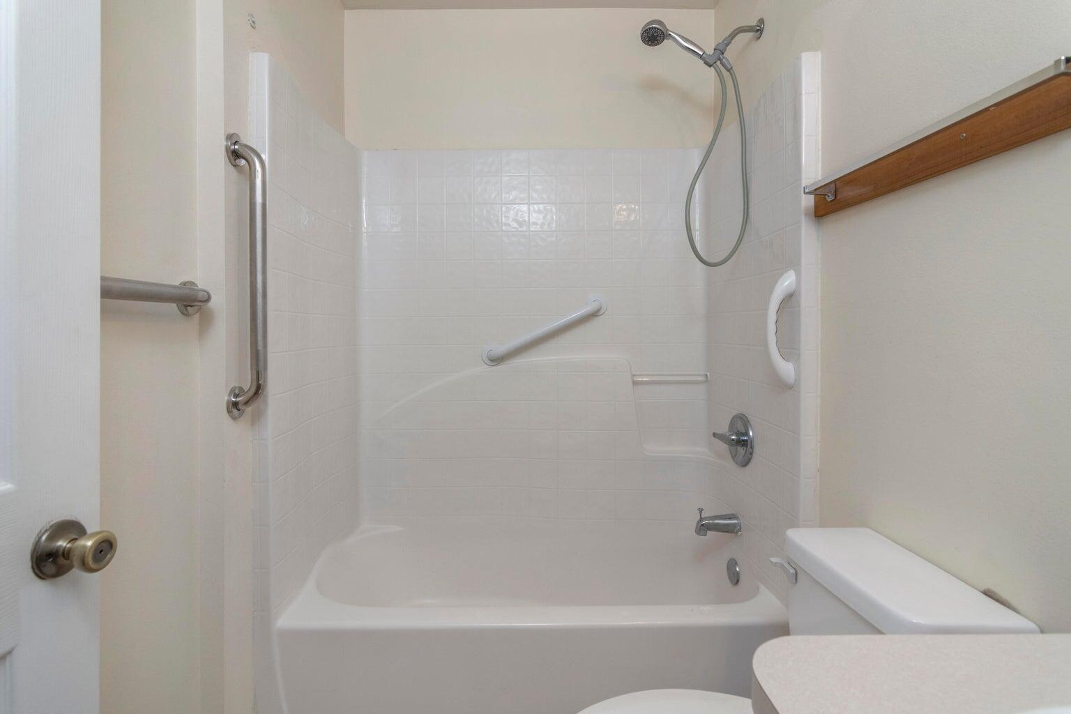 RIDGE CREST PH II - Residential