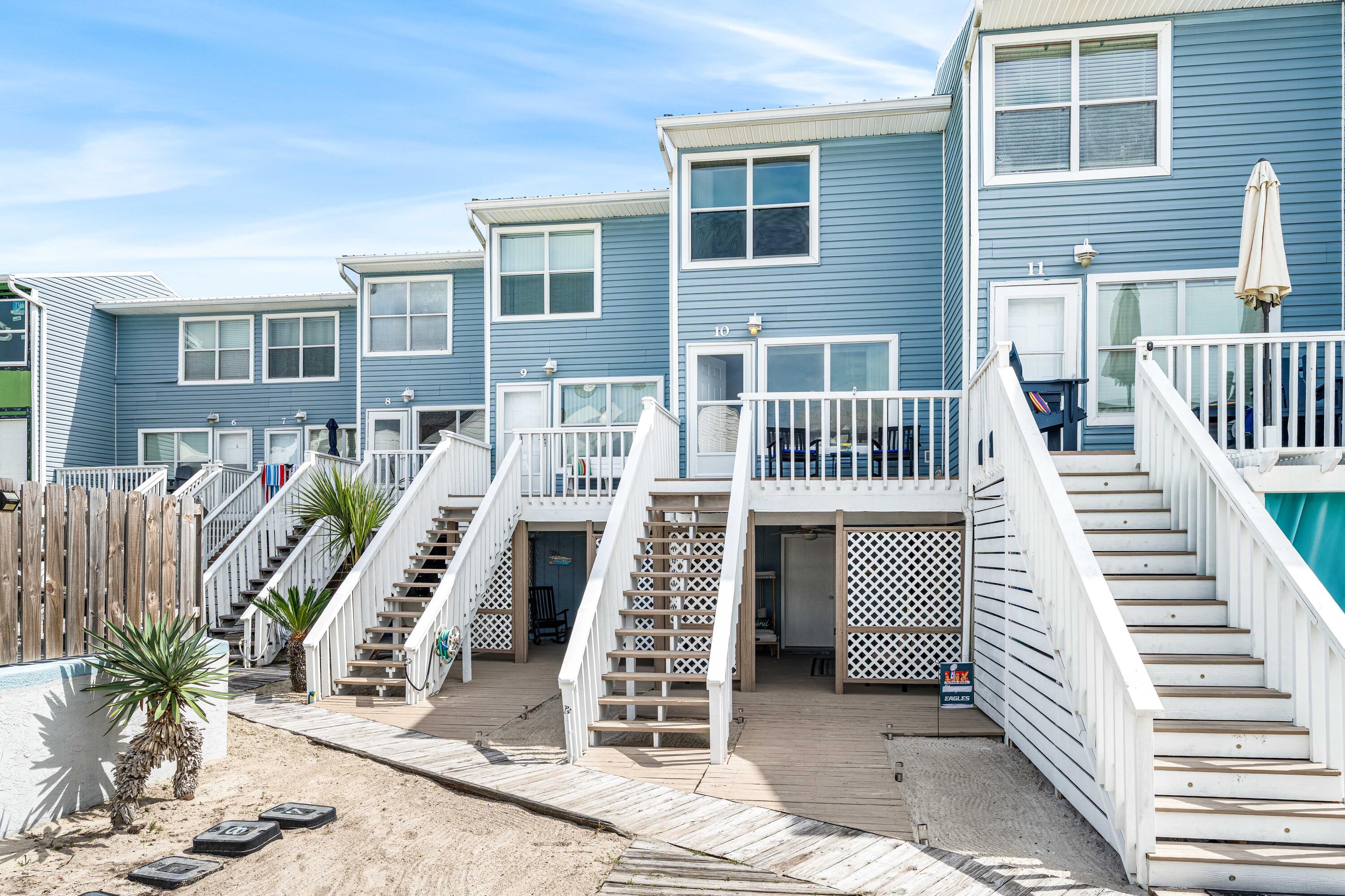 TRADEWINDS T/H - Residential