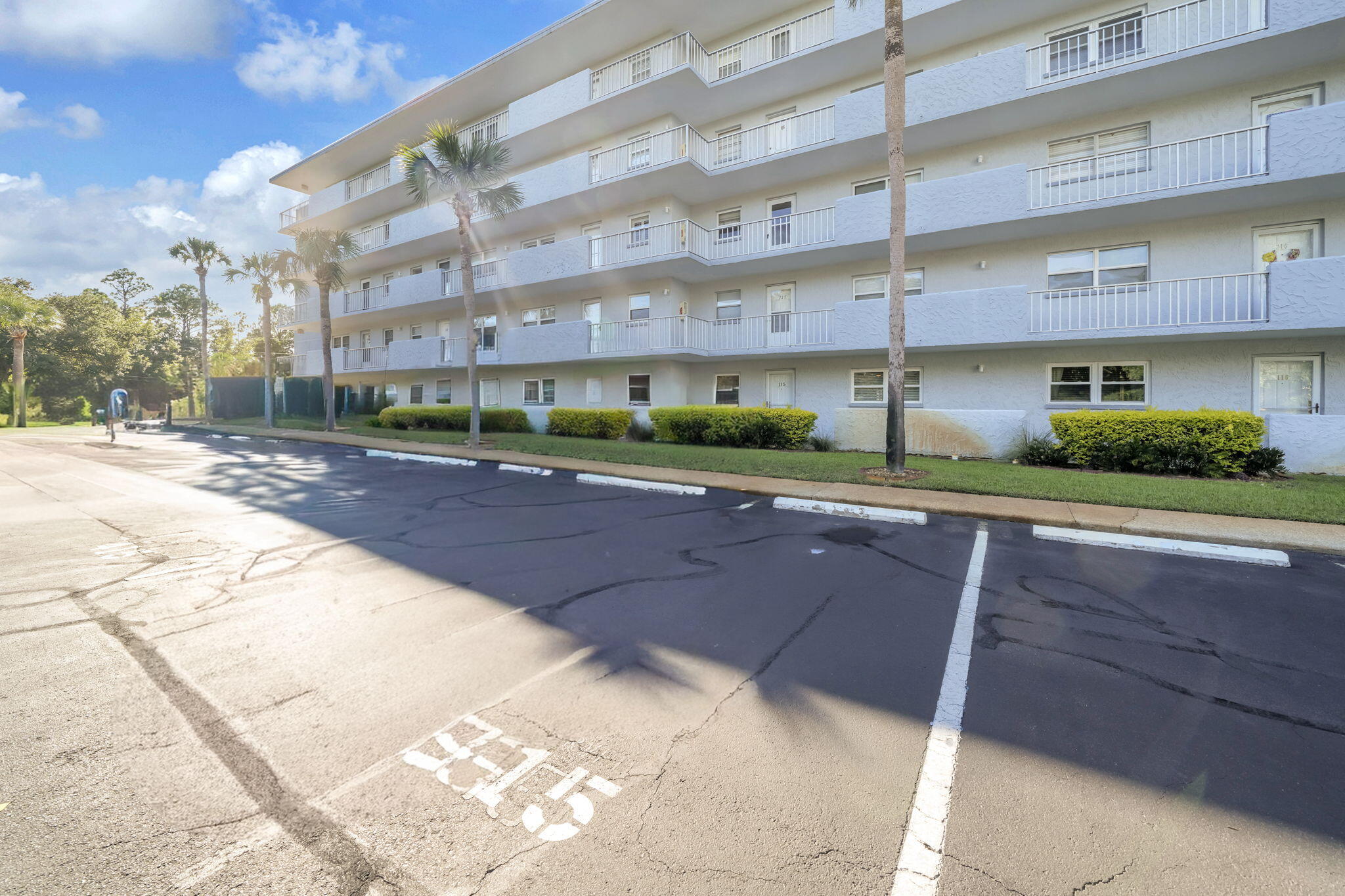 3857 Indian Trail 115