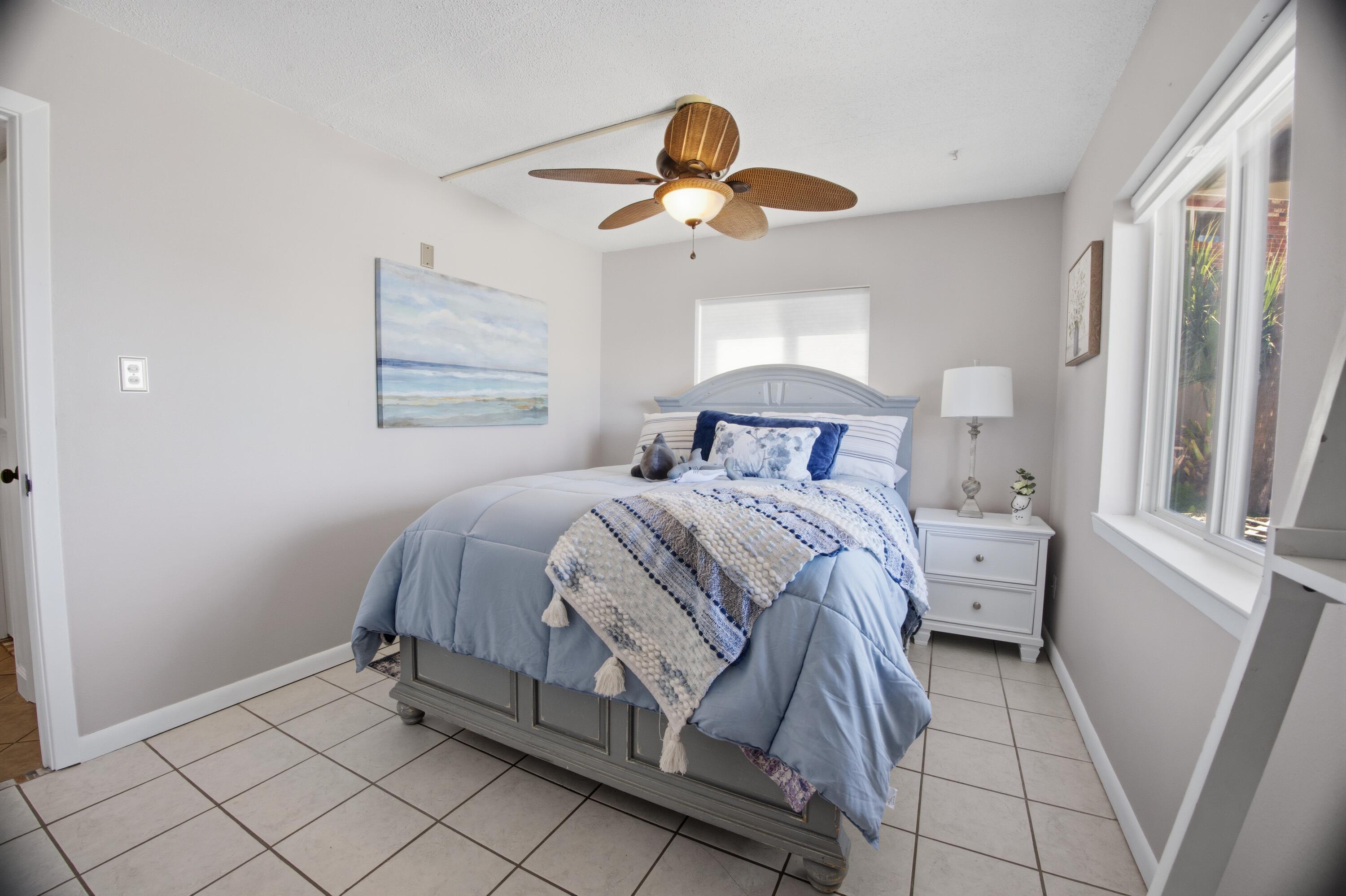 WATERWAY CONDO - Residential