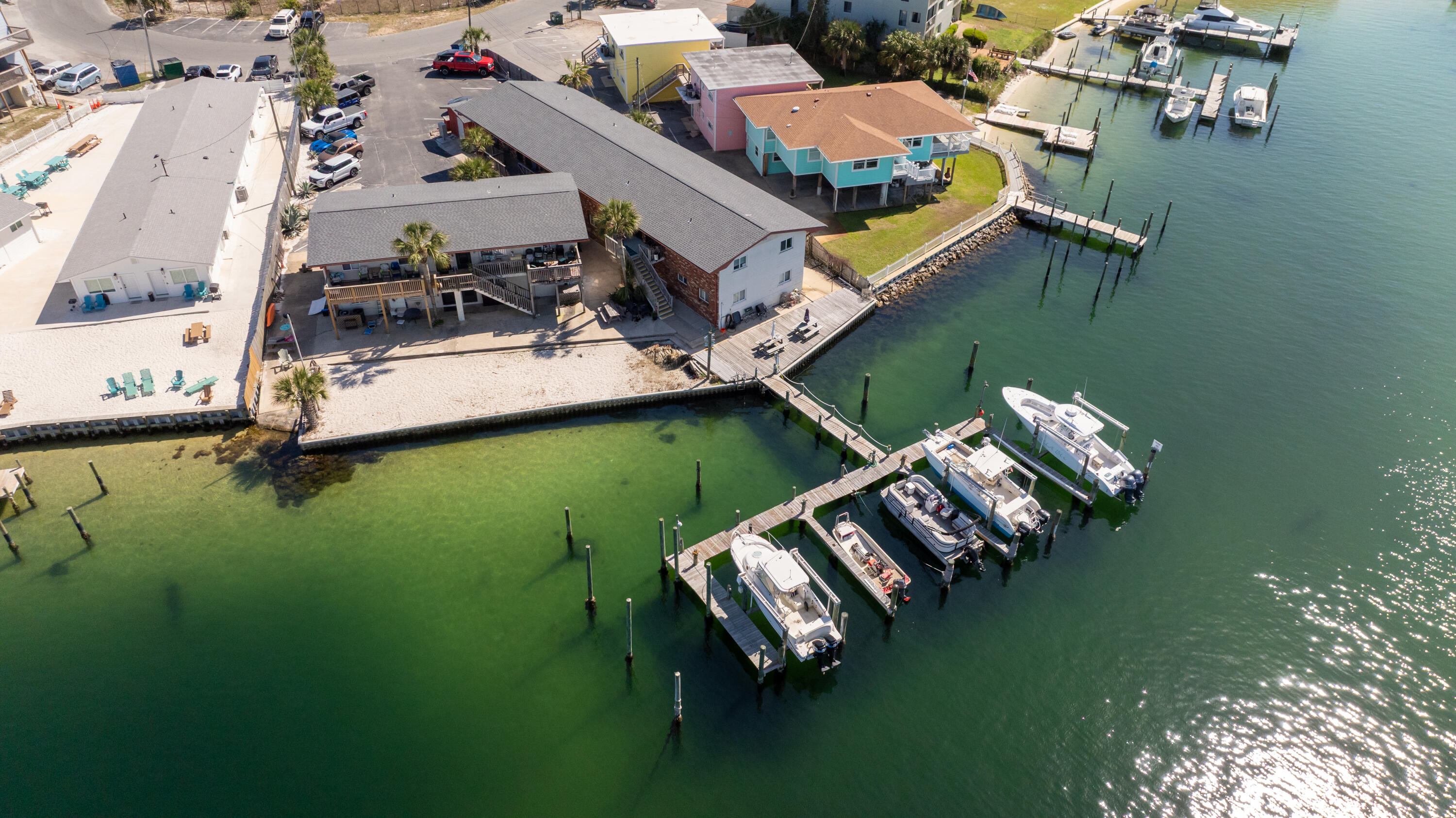 WATERWAY CONDO - Residential