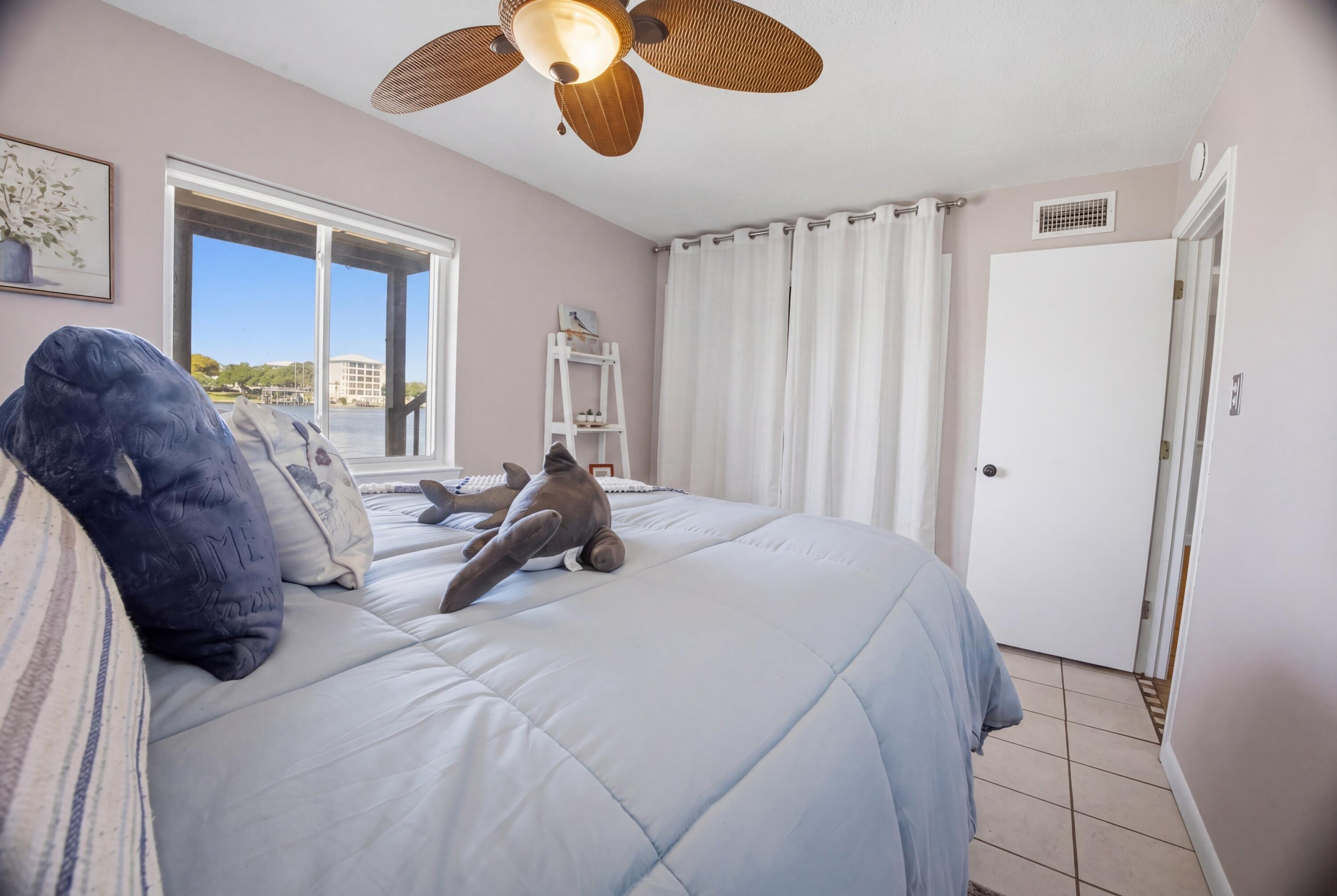 WATERWAY CONDO - Residential