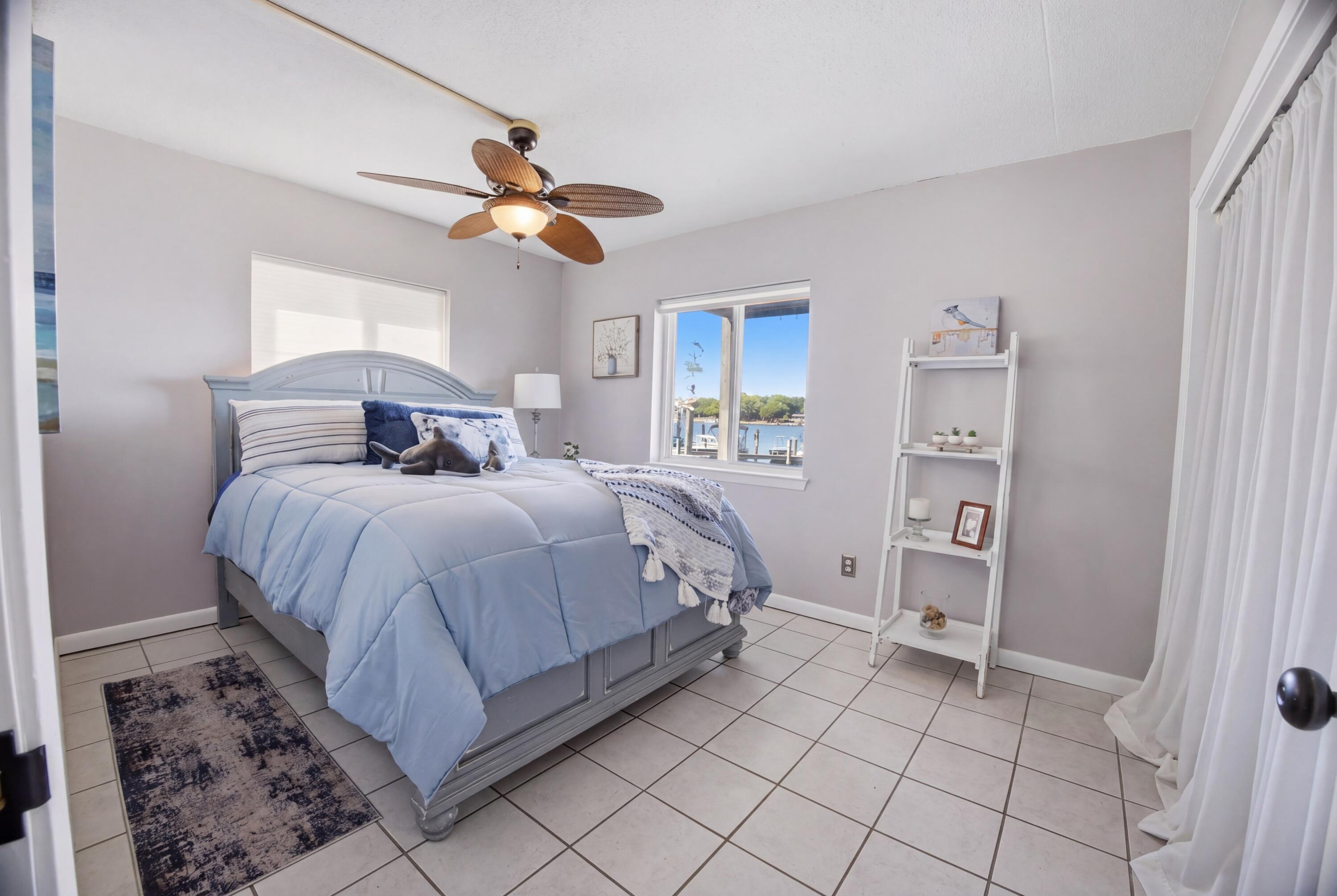 WATERWAY CONDO - Residential