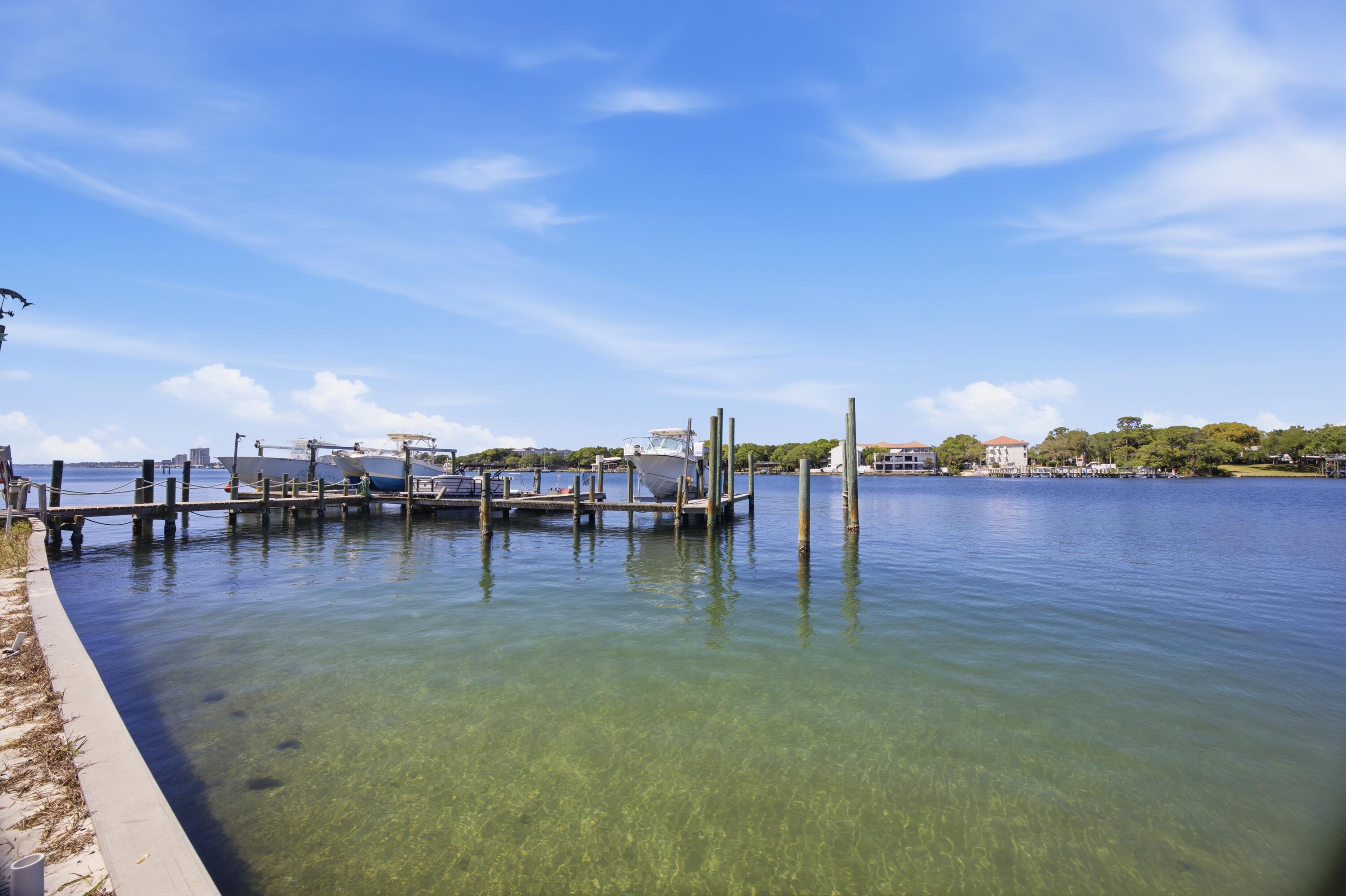 WATERWAY CONDO - Residential