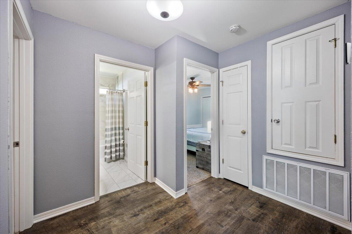 LIGHTHOUSE POINTE UNIT 3 - Residential