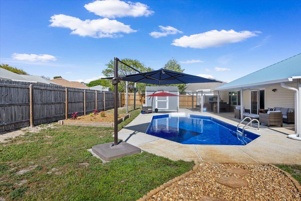 LIGHTHOUSE POINTE UNIT 3 - Residential