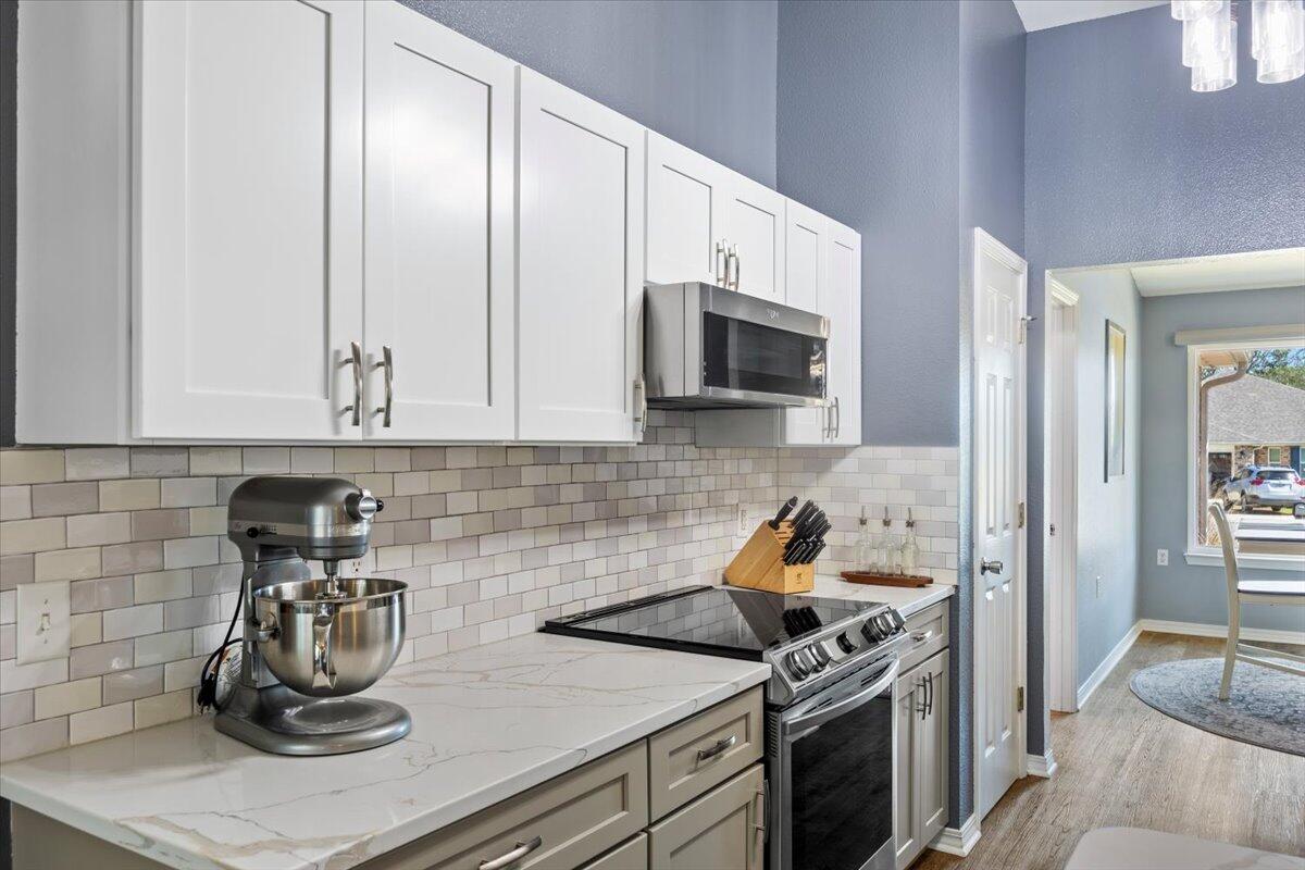 LIGHTHOUSE POINTE UNIT 3 - Residential