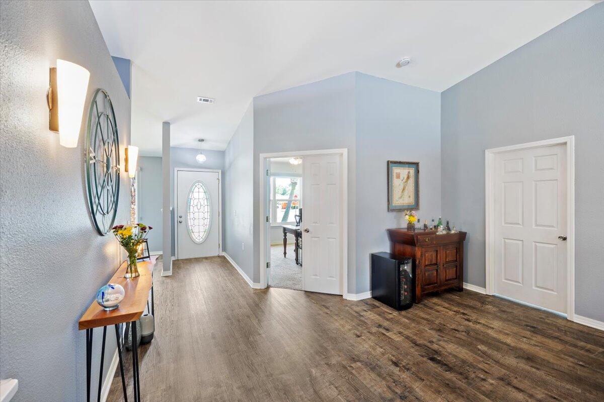 LIGHTHOUSE POINTE UNIT 3 - Residential