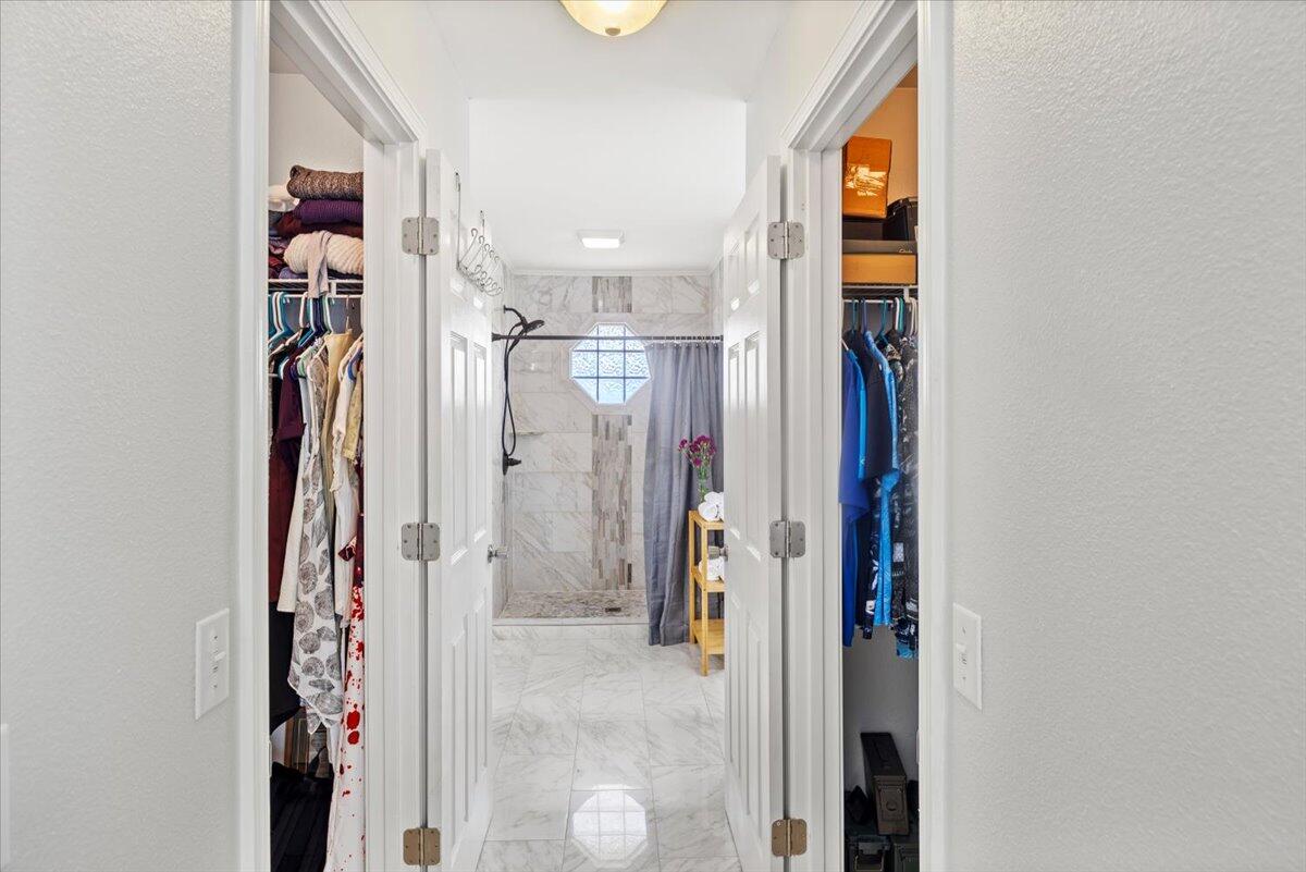 LIGHTHOUSE POINTE UNIT 3 - Residential