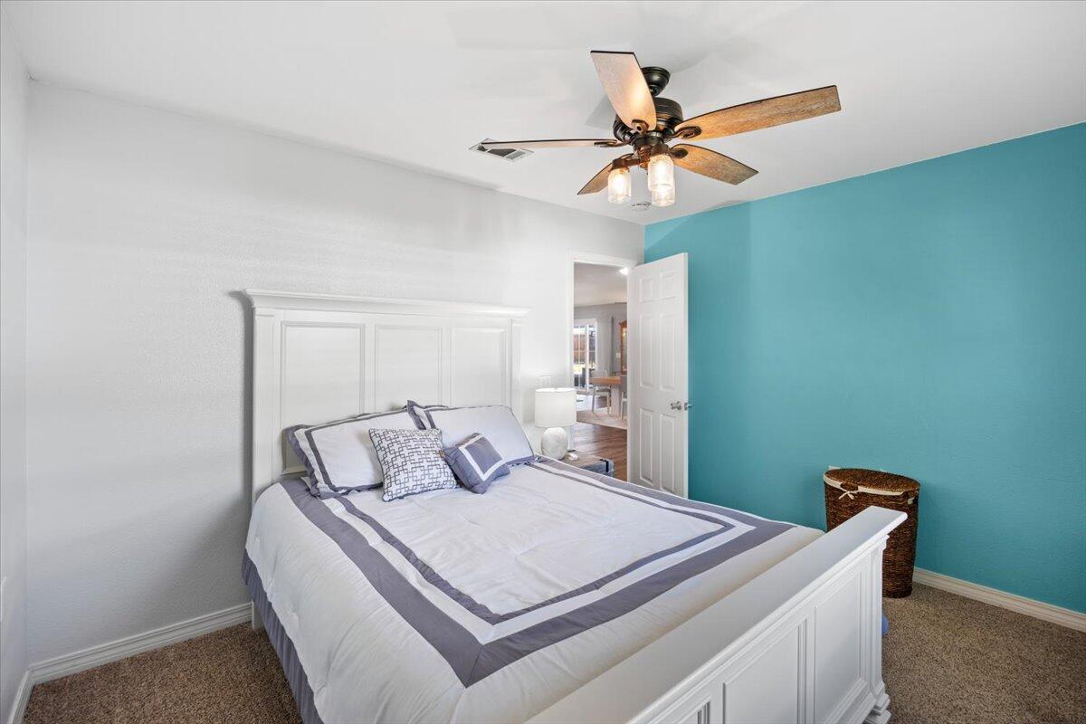 LIGHTHOUSE POINTE UNIT 3 - Residential