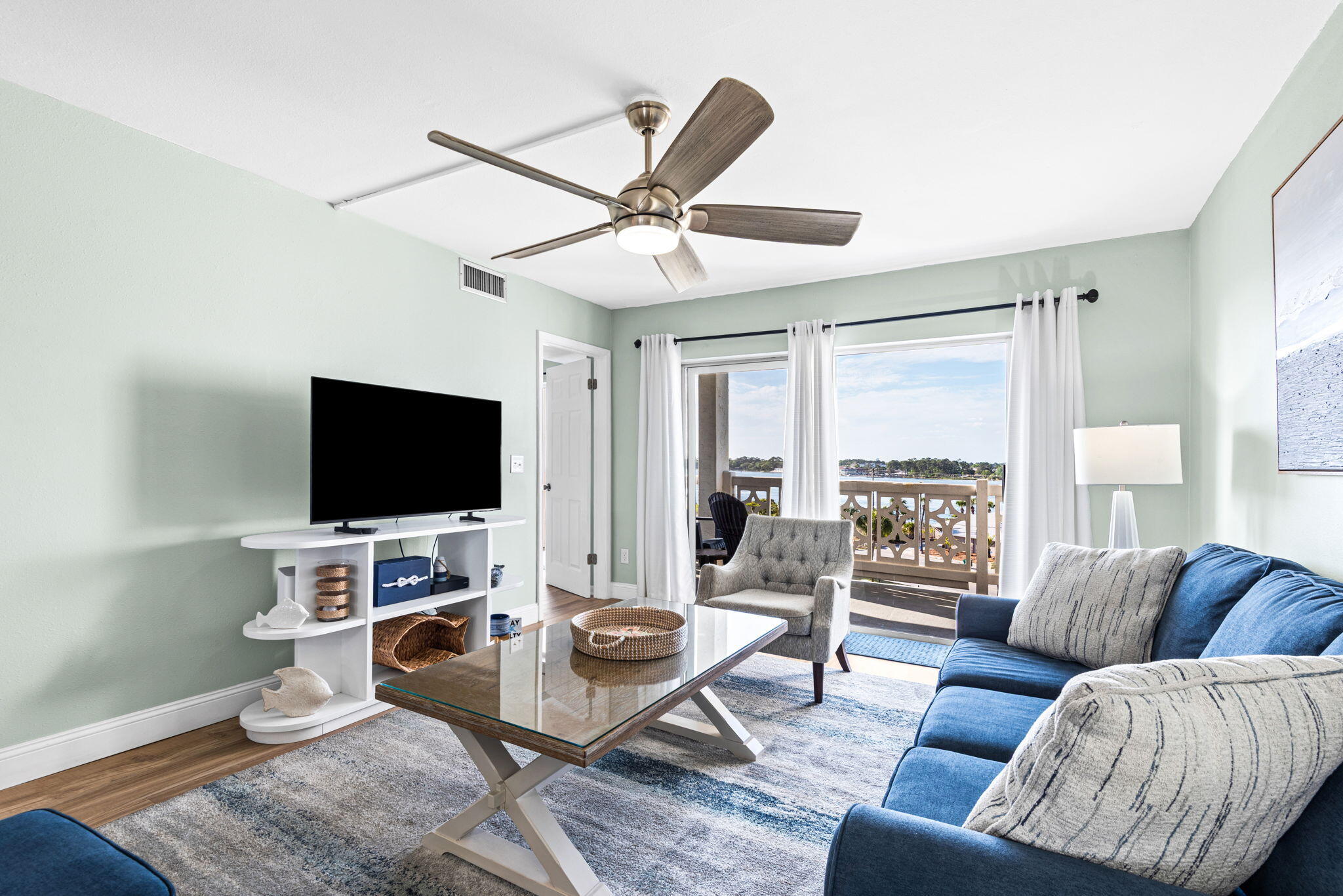 EL MATADOR CONDO - Residential