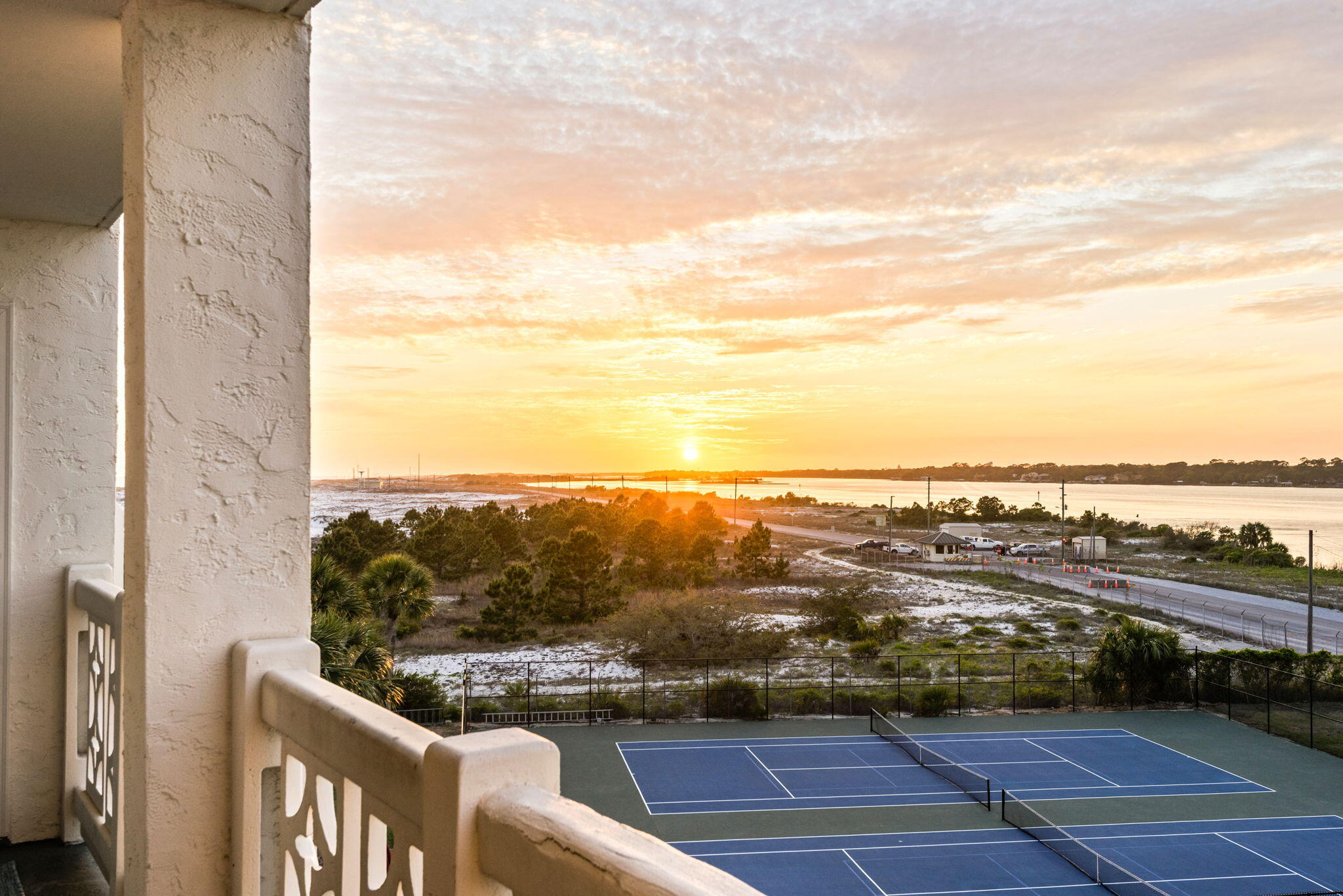 EL MATADOR CONDO - Residential