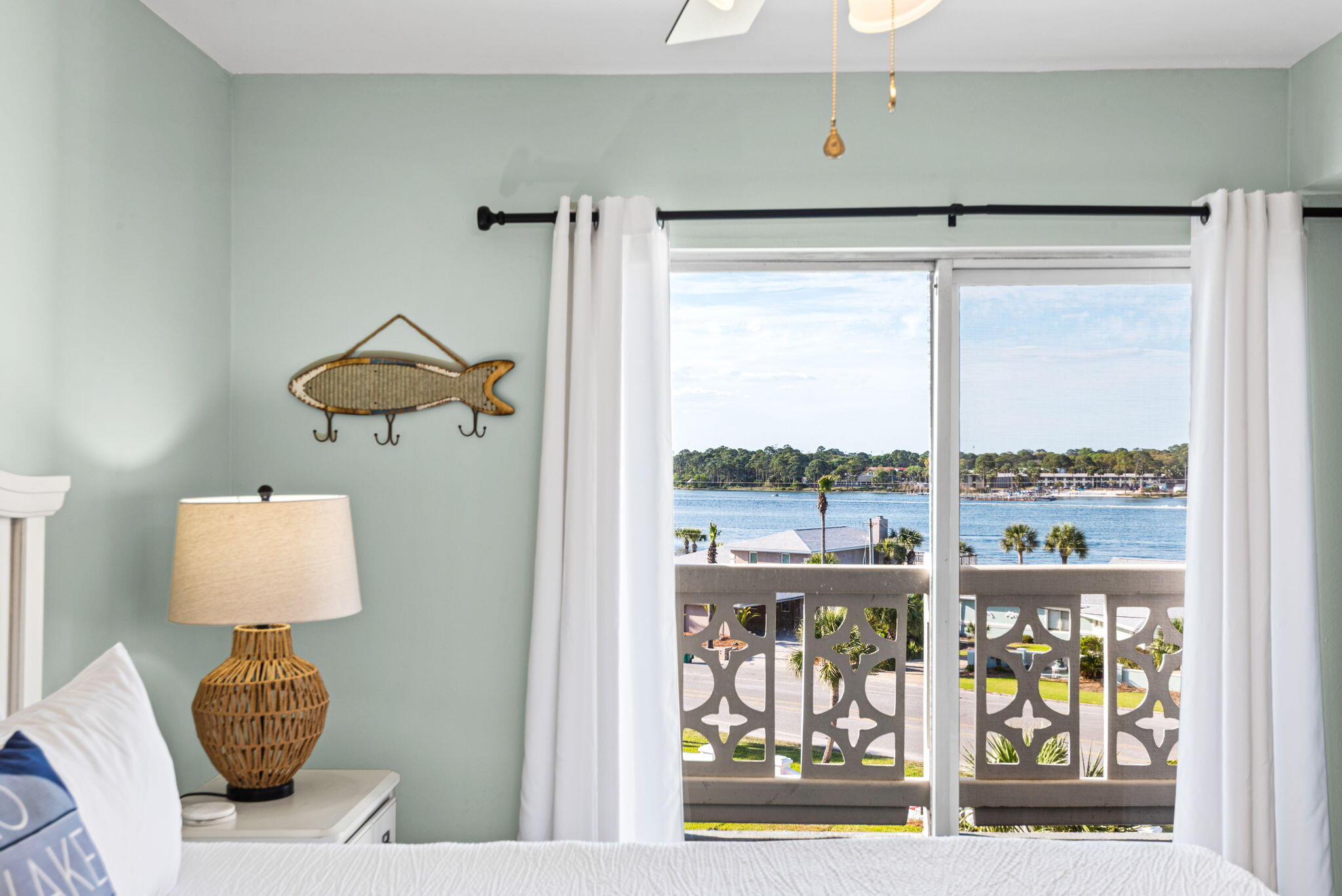 EL MATADOR CONDO - Residential