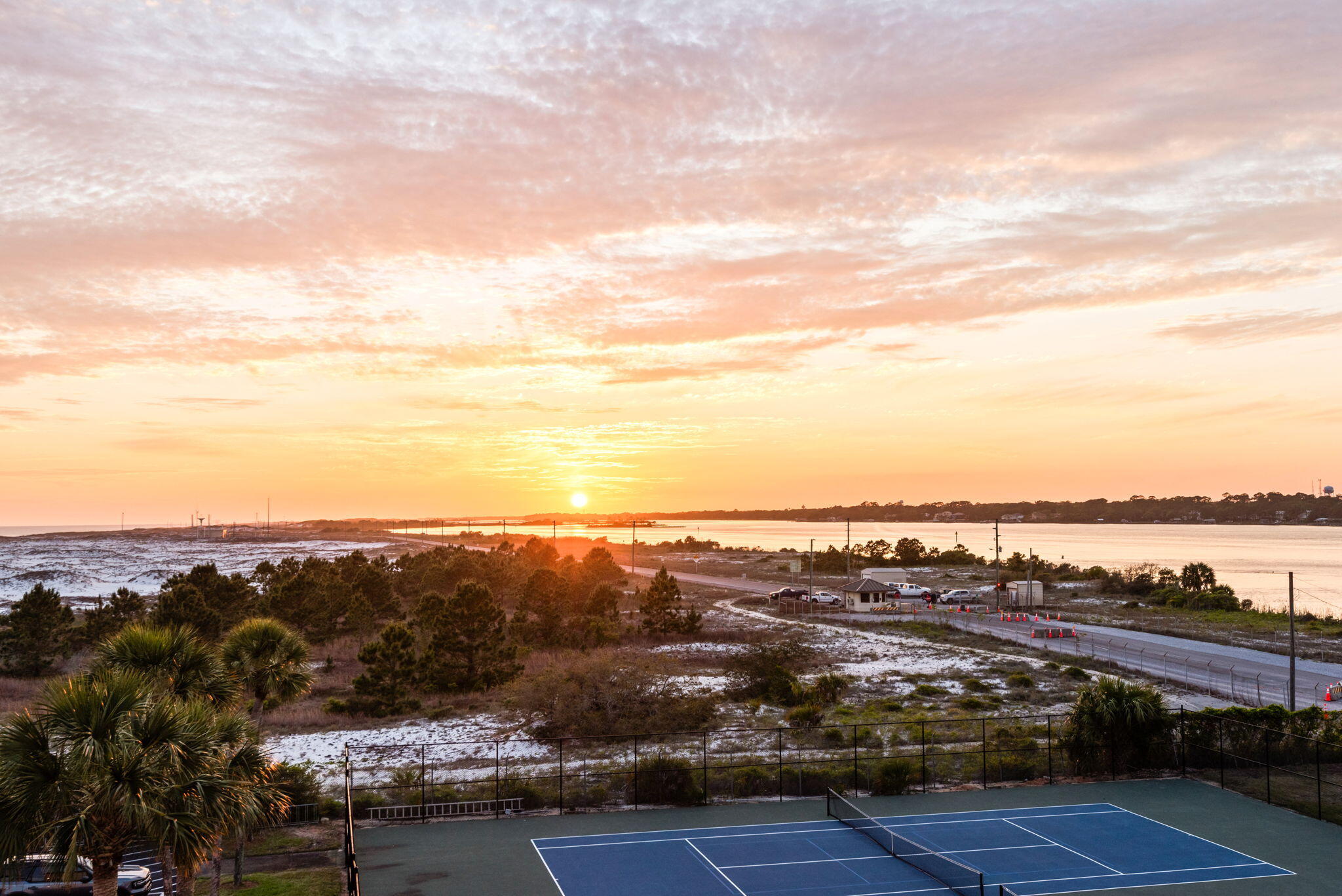 EL MATADOR CONDO - Residential