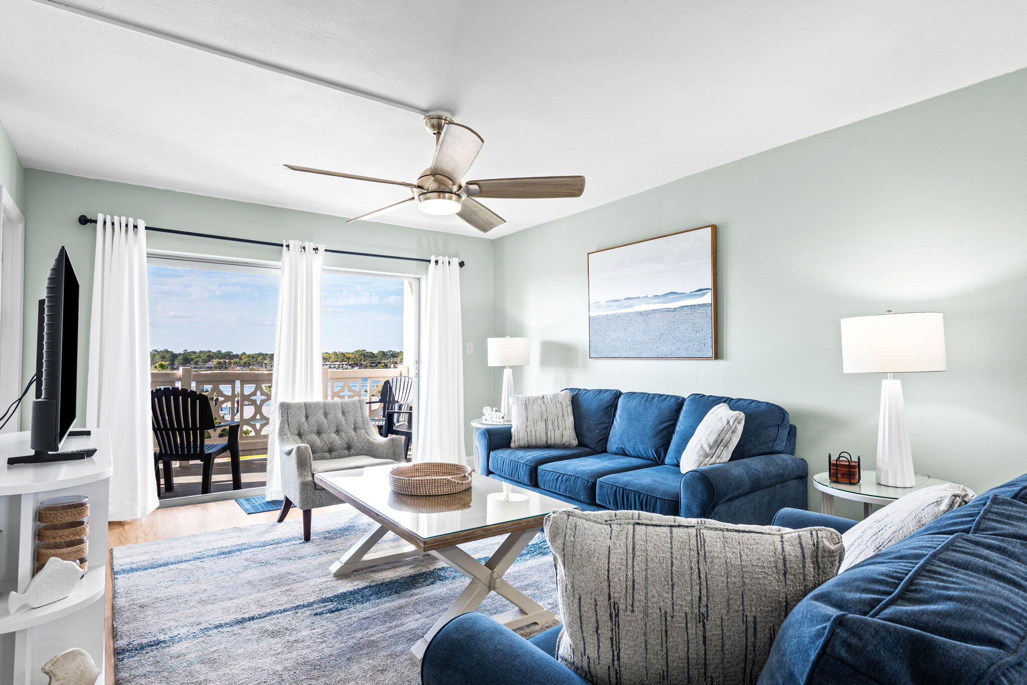 EL MATADOR CONDO - Residential