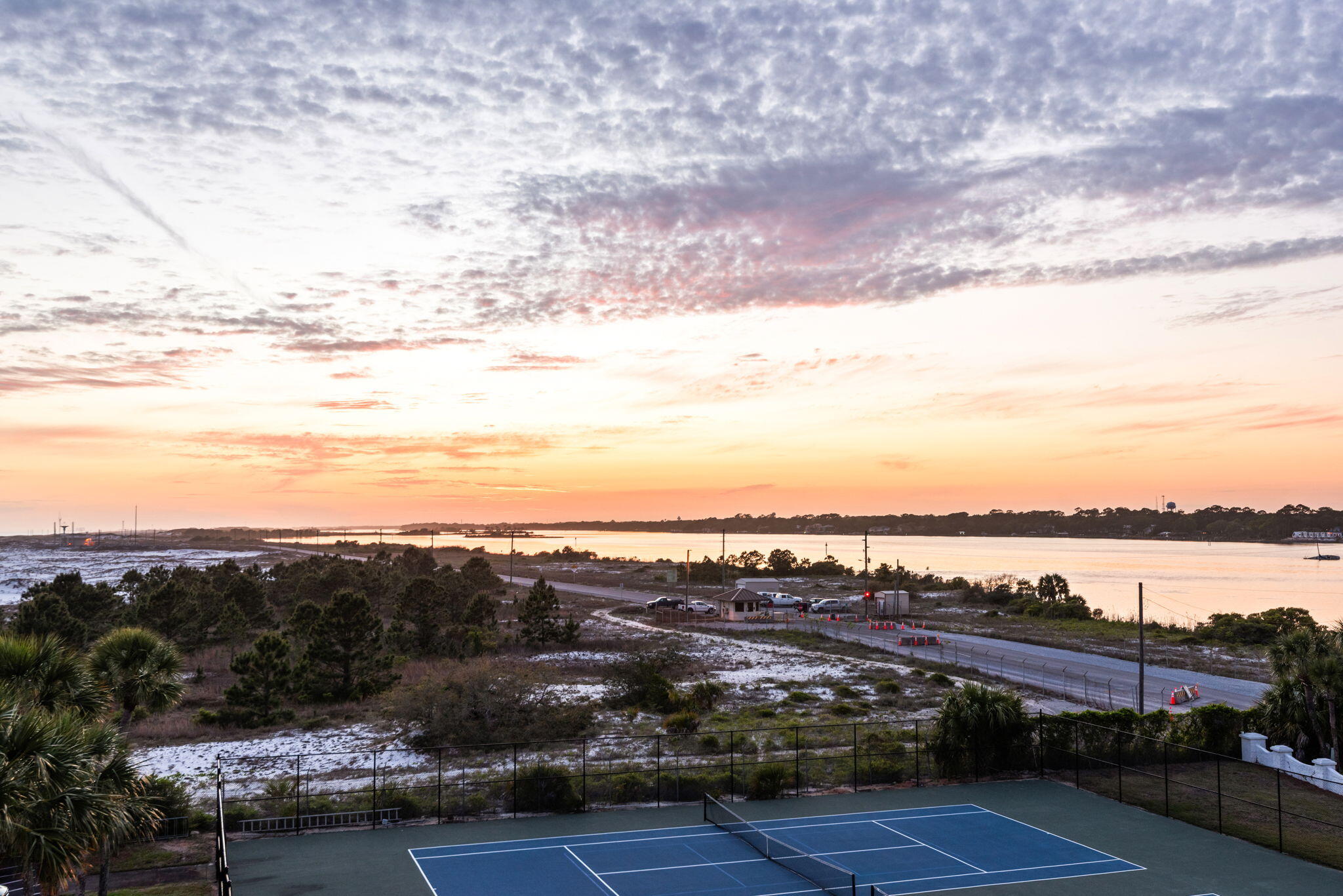 EL MATADOR CONDO - Residential