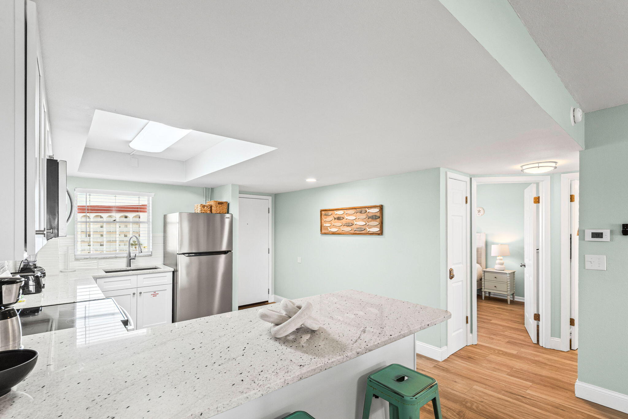 EL MATADOR CONDO - Residential