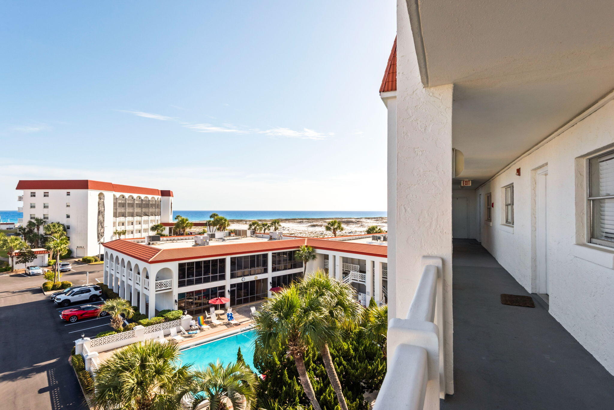 EL MATADOR CONDO - Residential