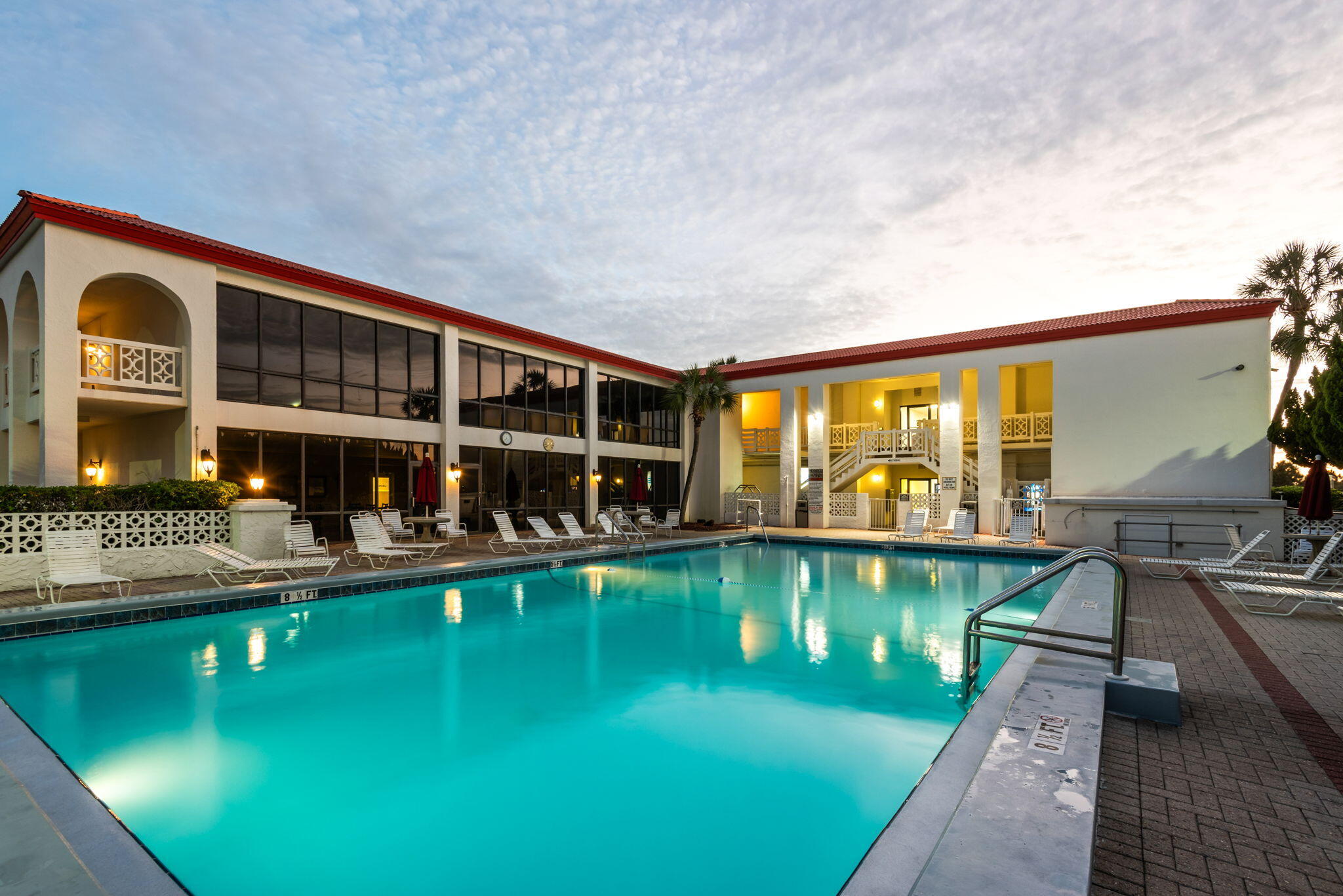 EL MATADOR CONDO - Residential