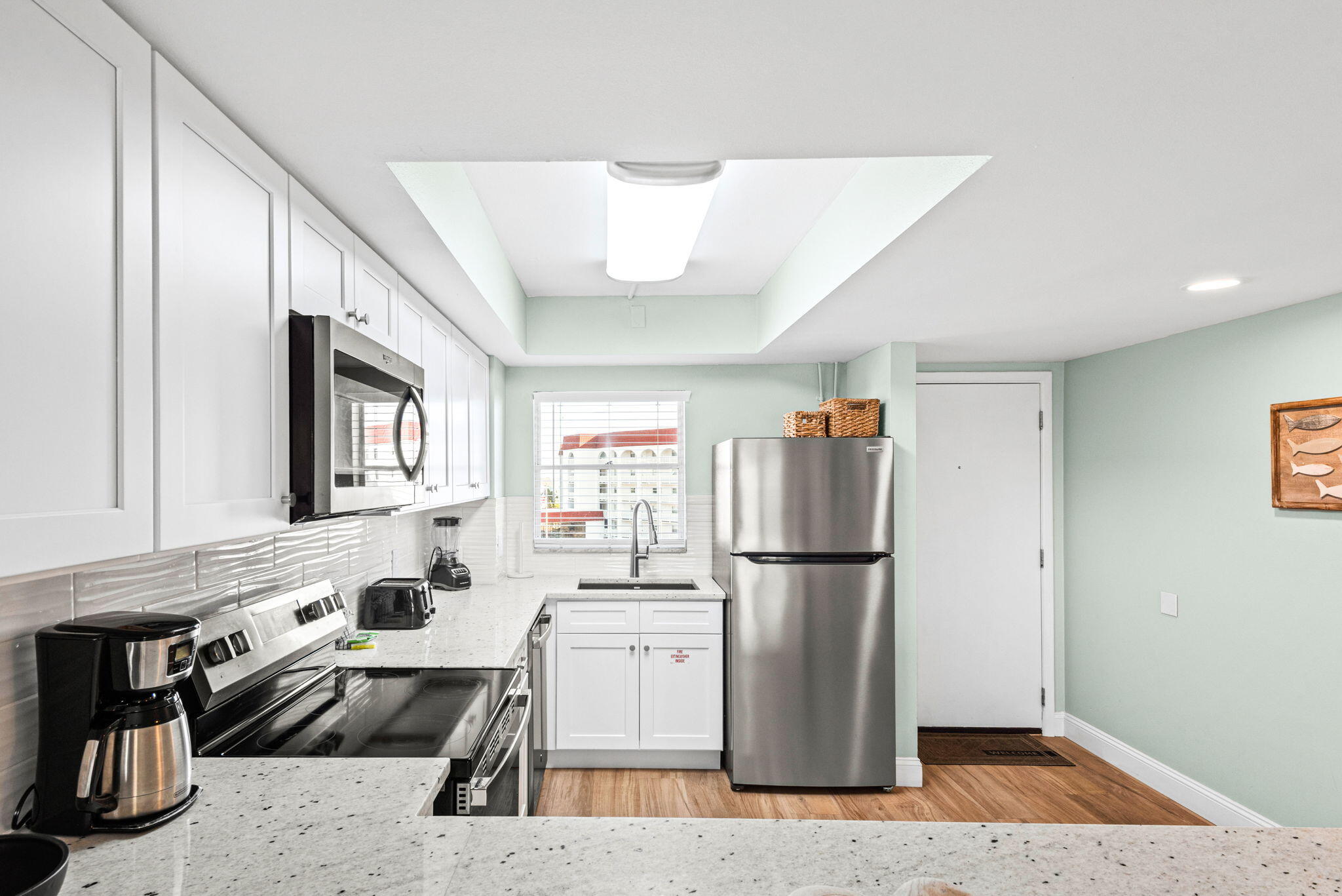 EL MATADOR CONDO - Residential