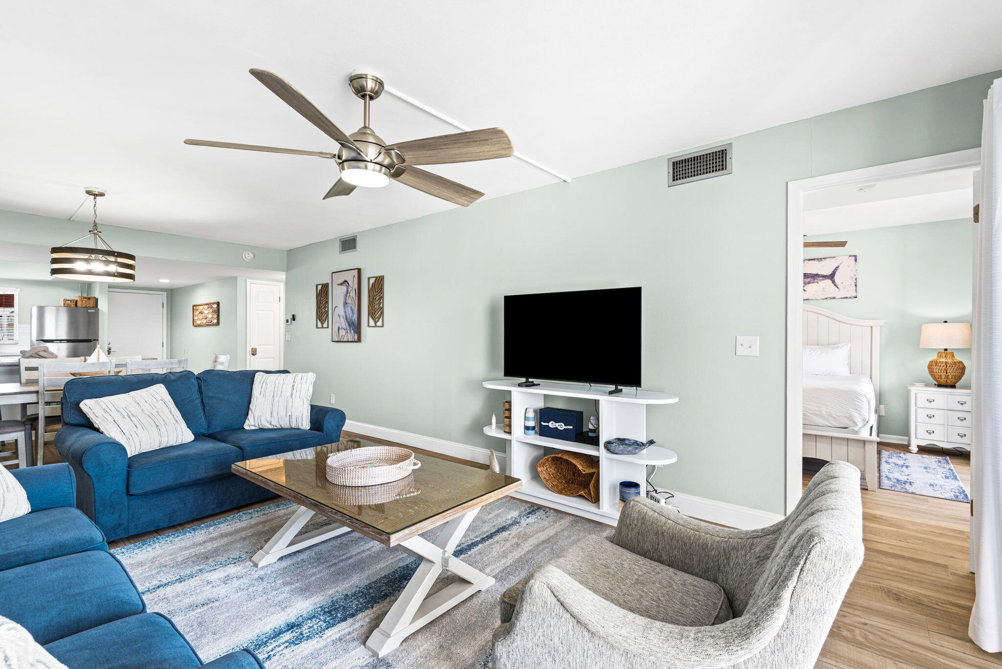 EL MATADOR CONDO - Residential