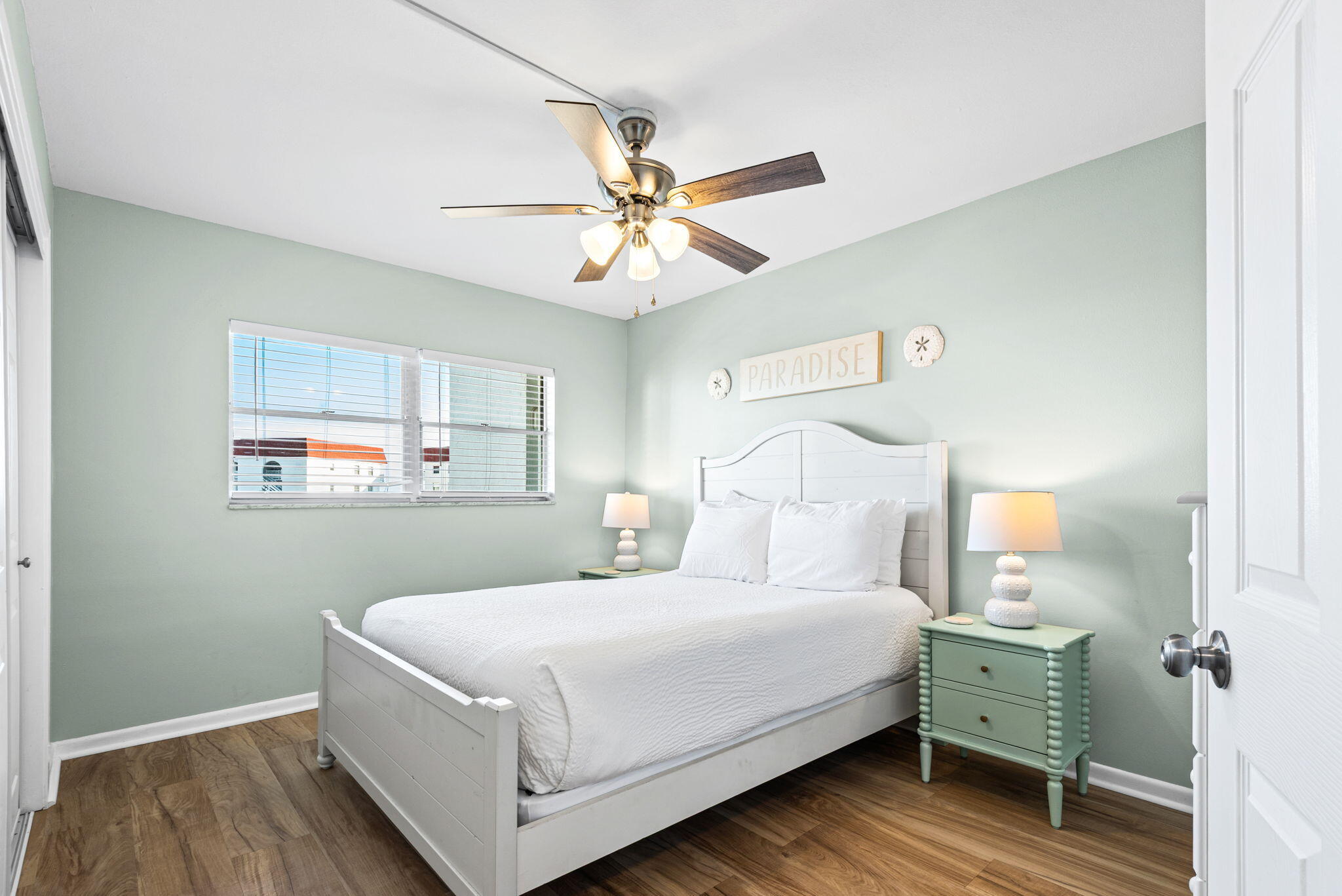 EL MATADOR CONDO - Residential