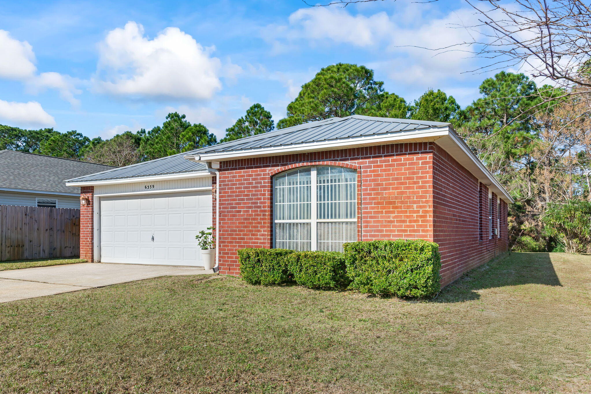 HIDDEN SHORES - Residential