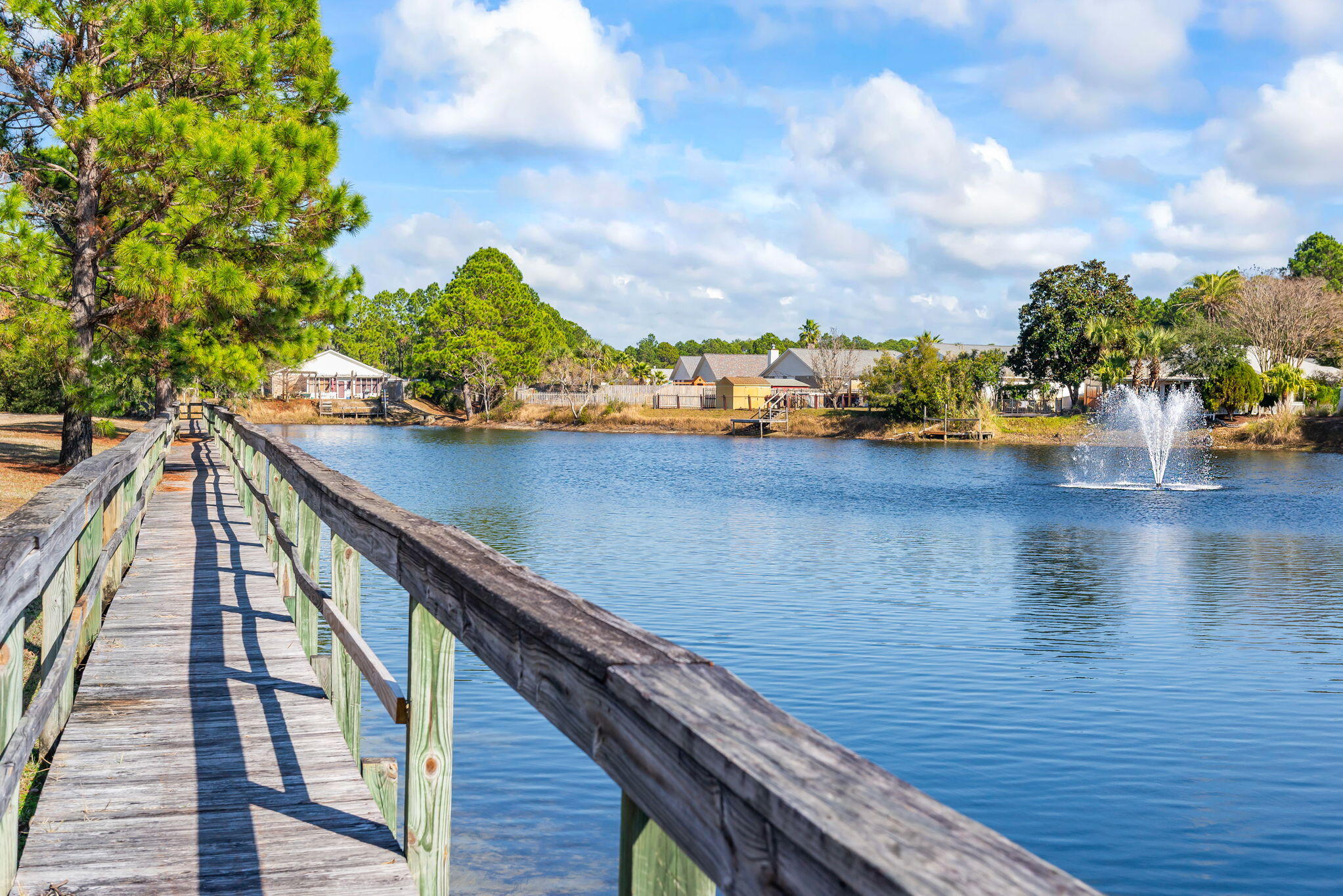 HIDDEN SHORES - Residential