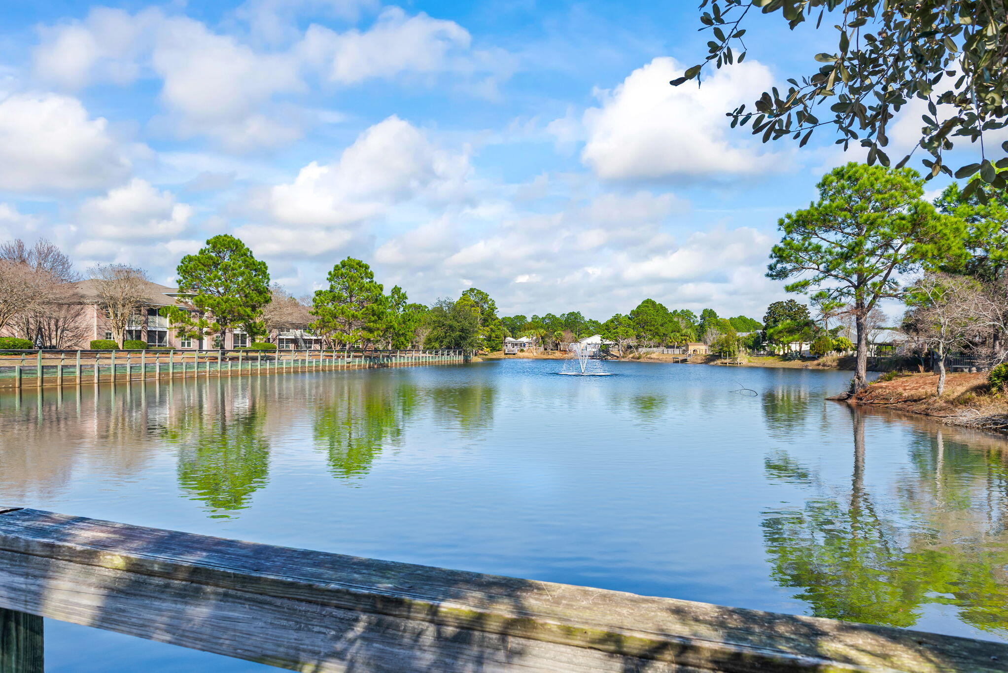 HIDDEN SHORES - Residential