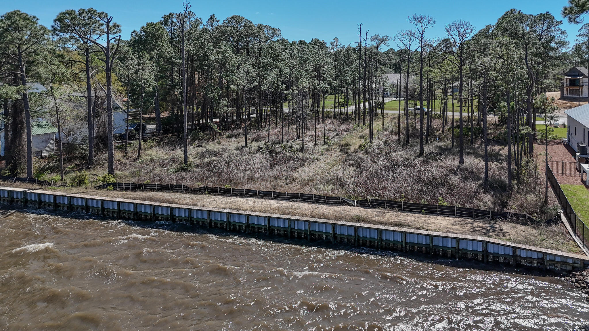 WOODLAND BAYOU ESTATES - Land
