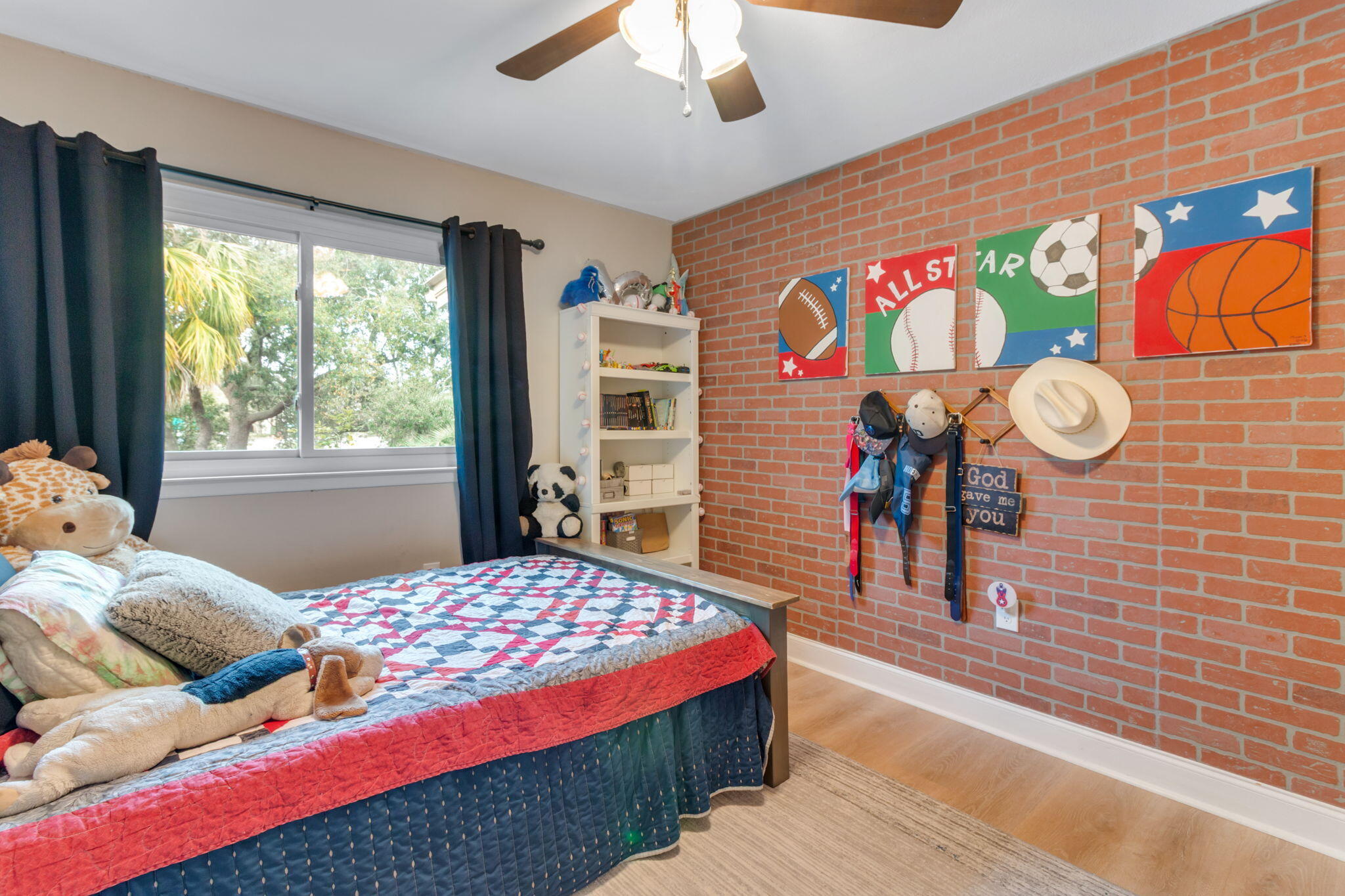 SEA HILLS 1ST - Residential