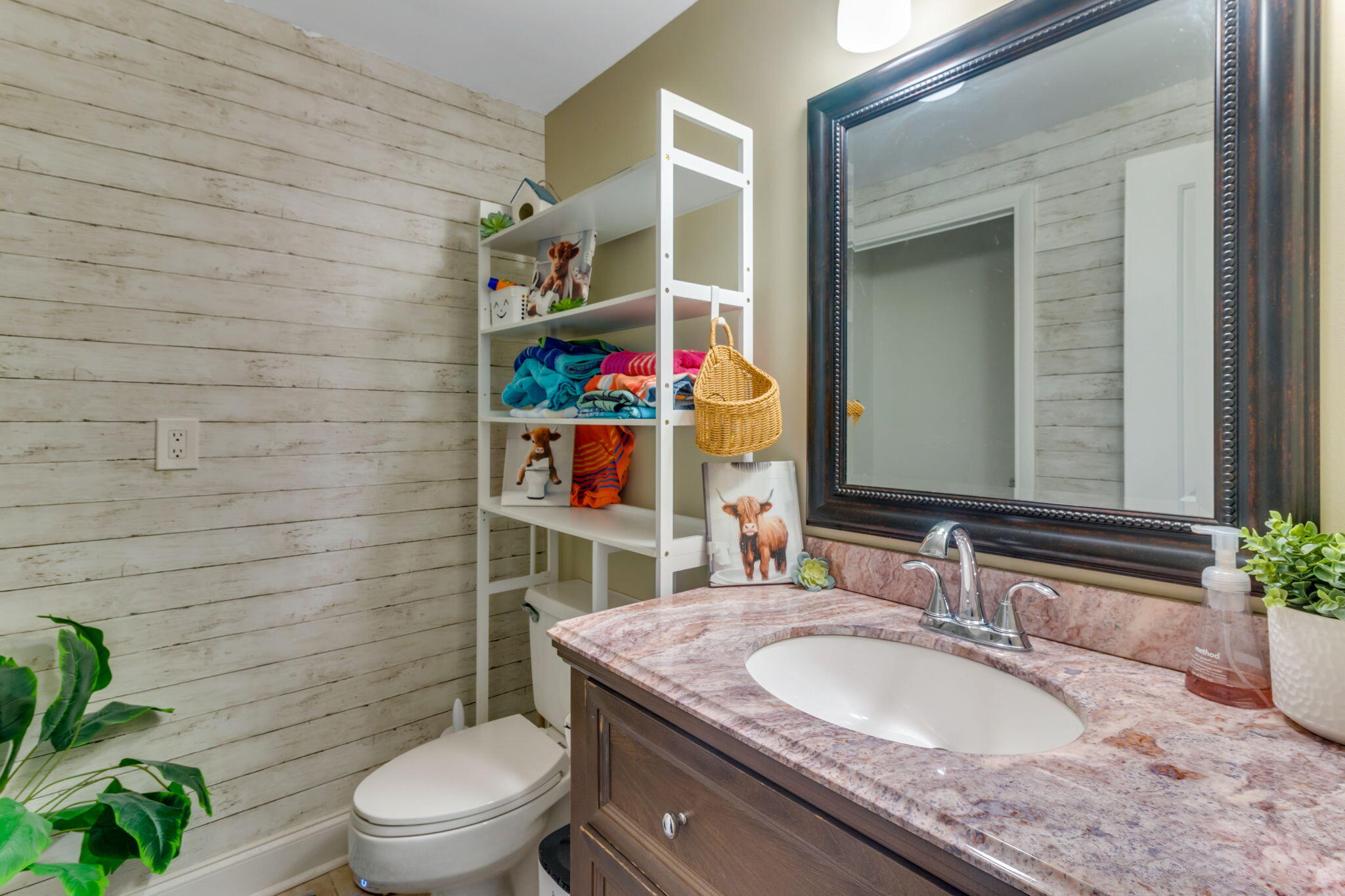 SEA HILLS 1ST - Residential