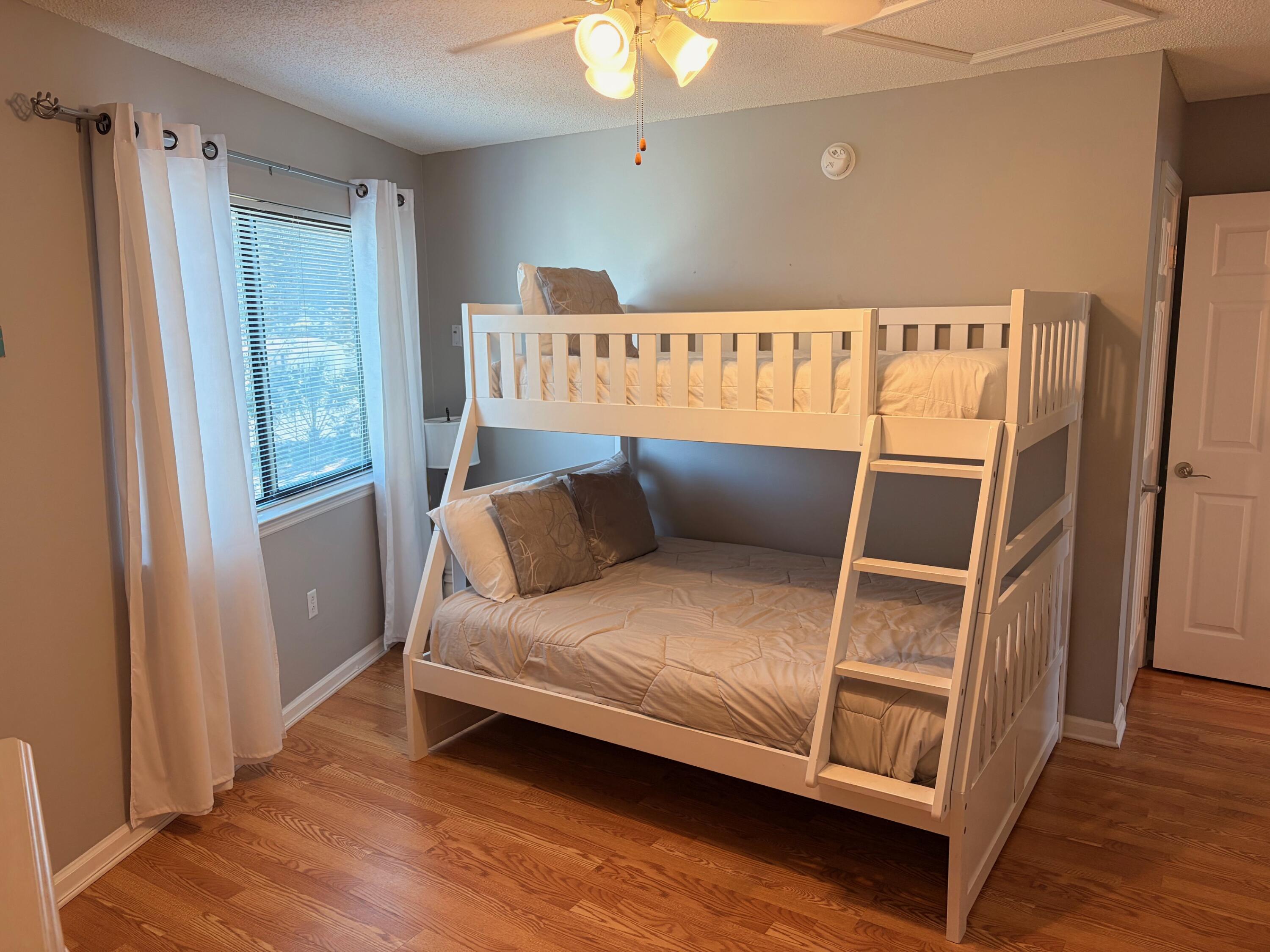 CRYSTAL VILLAGE 2 CONDO PH 4 - Residential